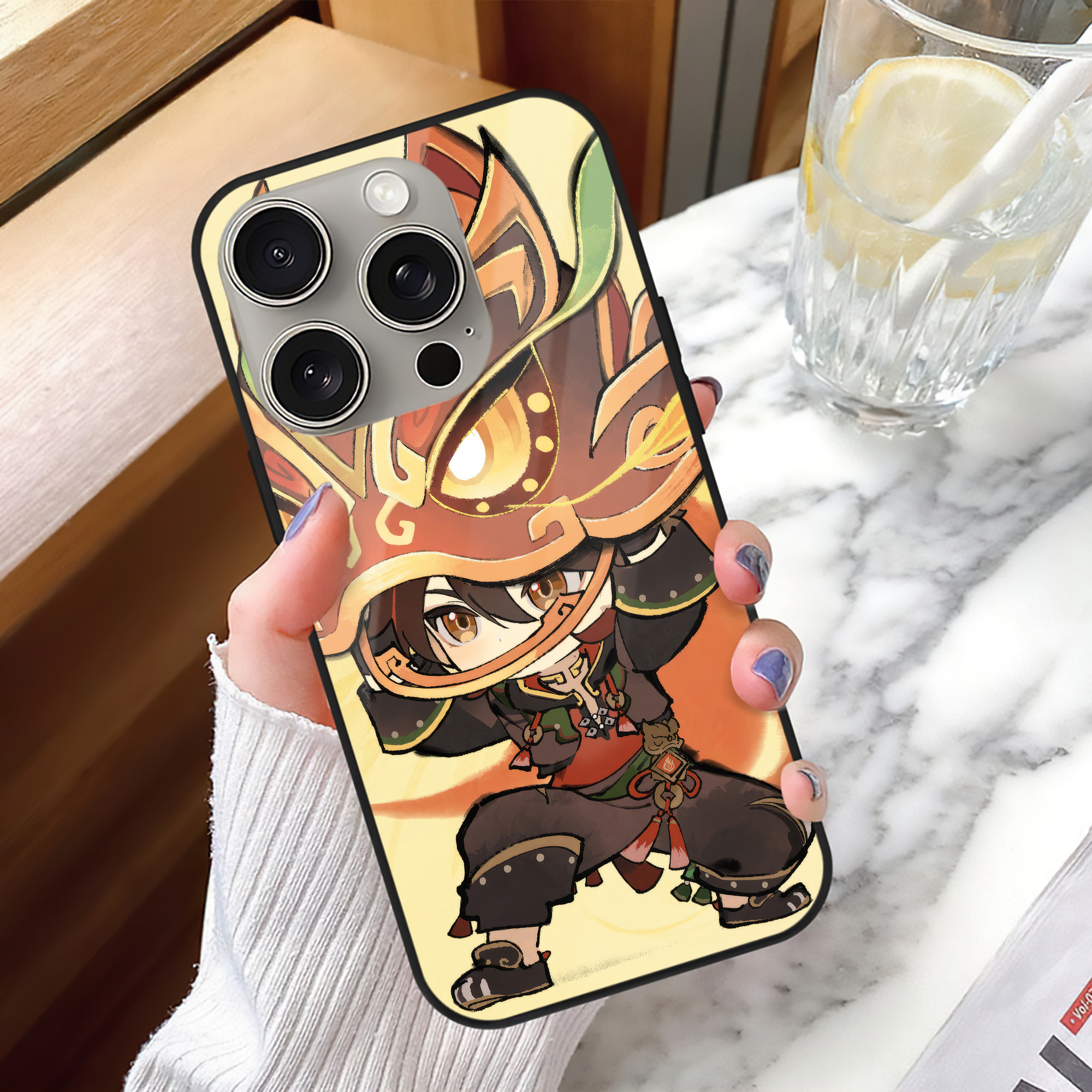 げんし神 genshin 【iPhone15Pro対応】スマホケース 耐衝撃＆黄変防止 背面ガラス