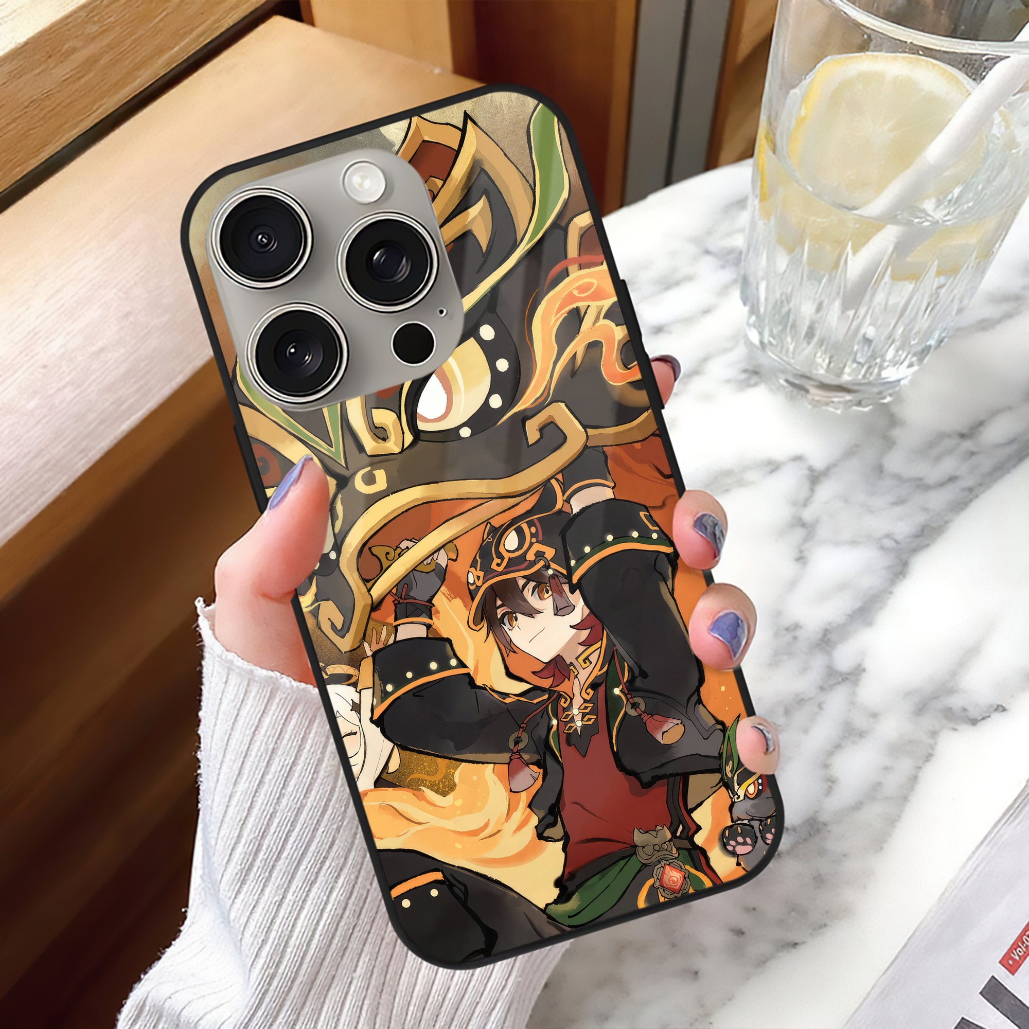 げんし神 genshin 【iPhone15Pro対応】スマホケース 耐衝撃＆黄変防止 背面ガラス