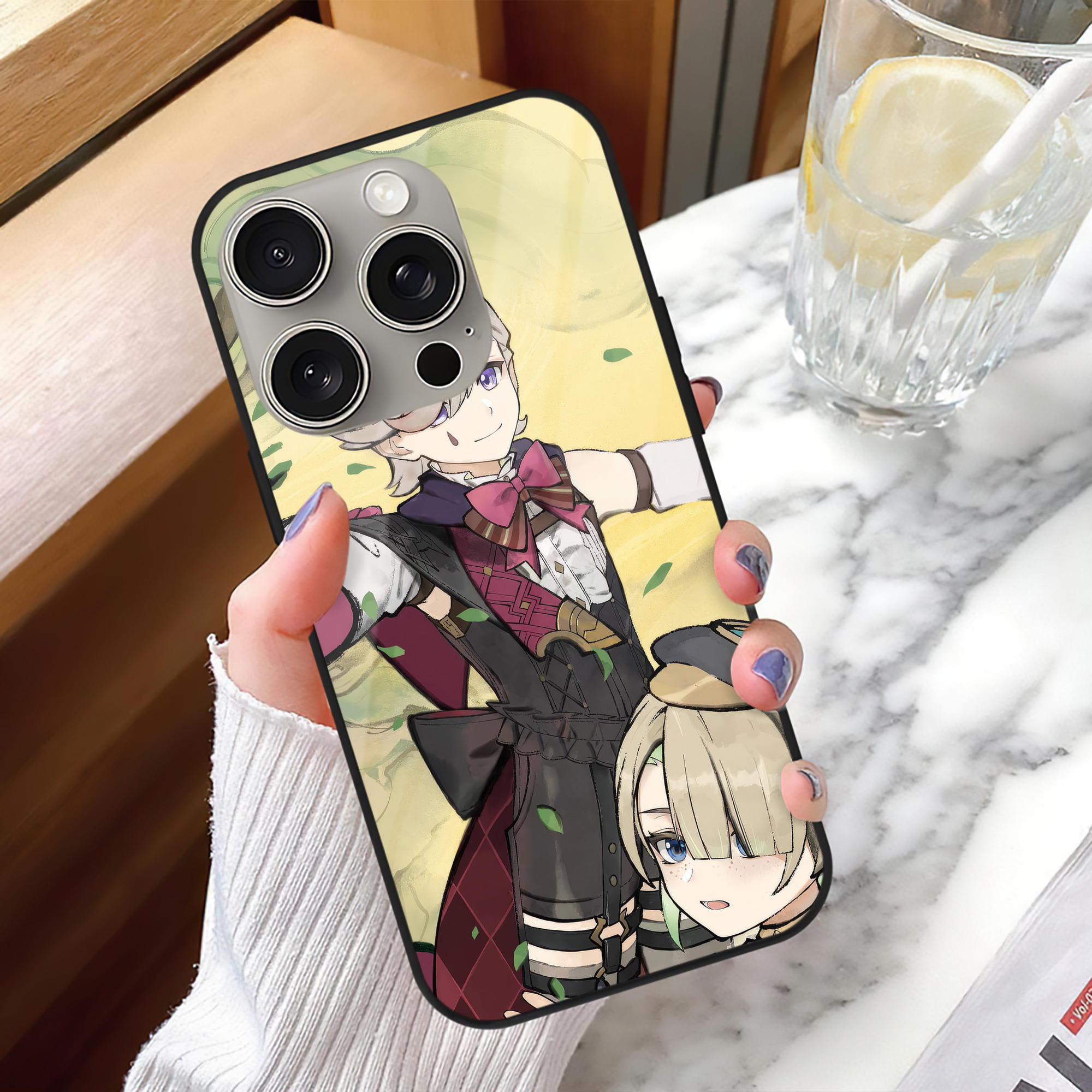 げんし神 genshin 【iPhone15Pro対応】スマホケース 耐衝撃＆黄変防止 背面ガラス