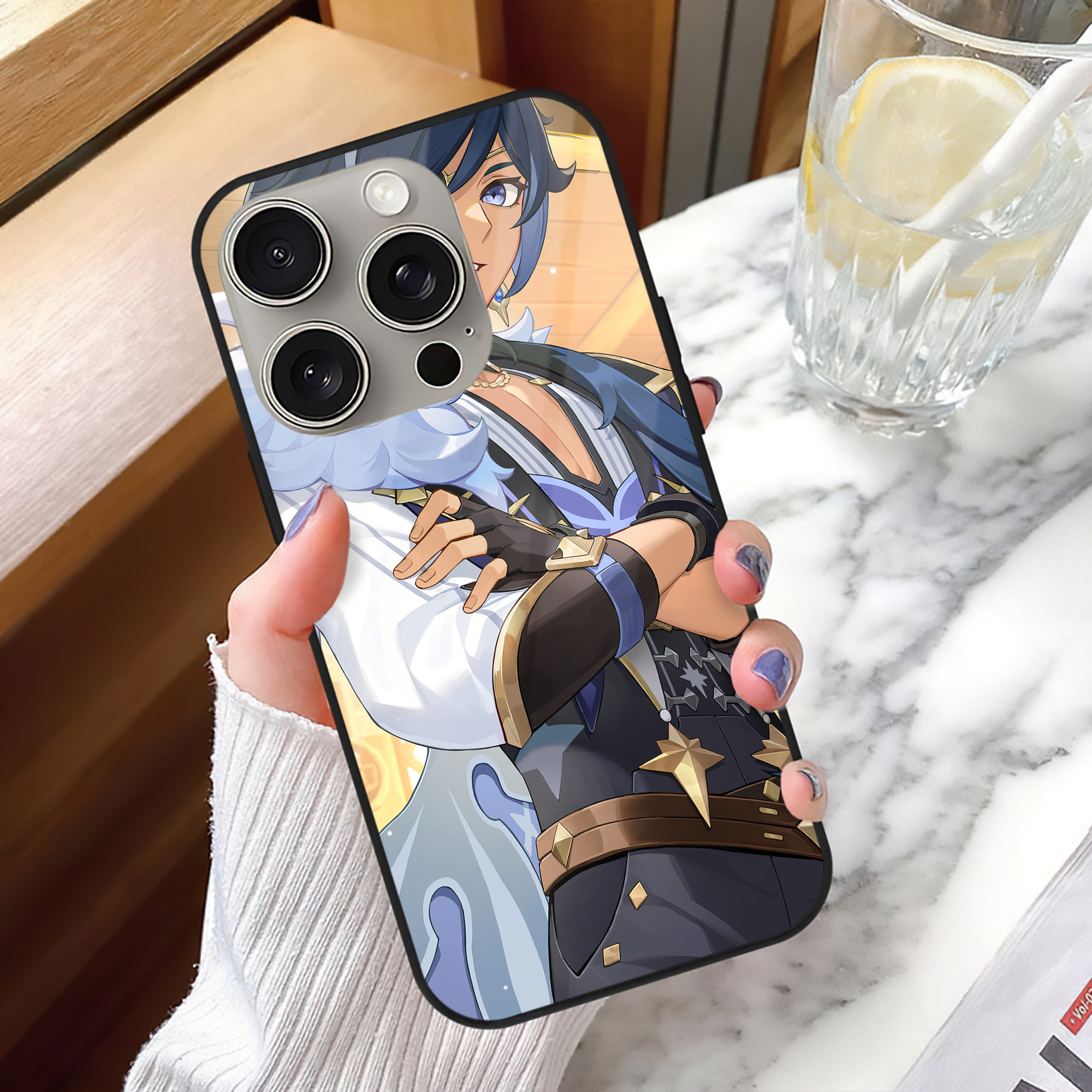 げんし神 genshin 【iPhone15Pro対応】スマホケース 耐衝撃＆黄変防止 背面ガラス