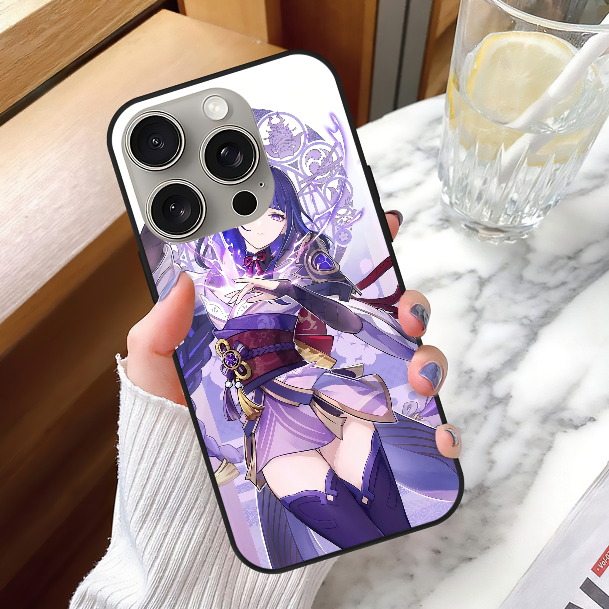 げんし神 genshin 【iPhone15Pro対応】スマホケース 耐衝撃＆黄変防止 背面ガラス