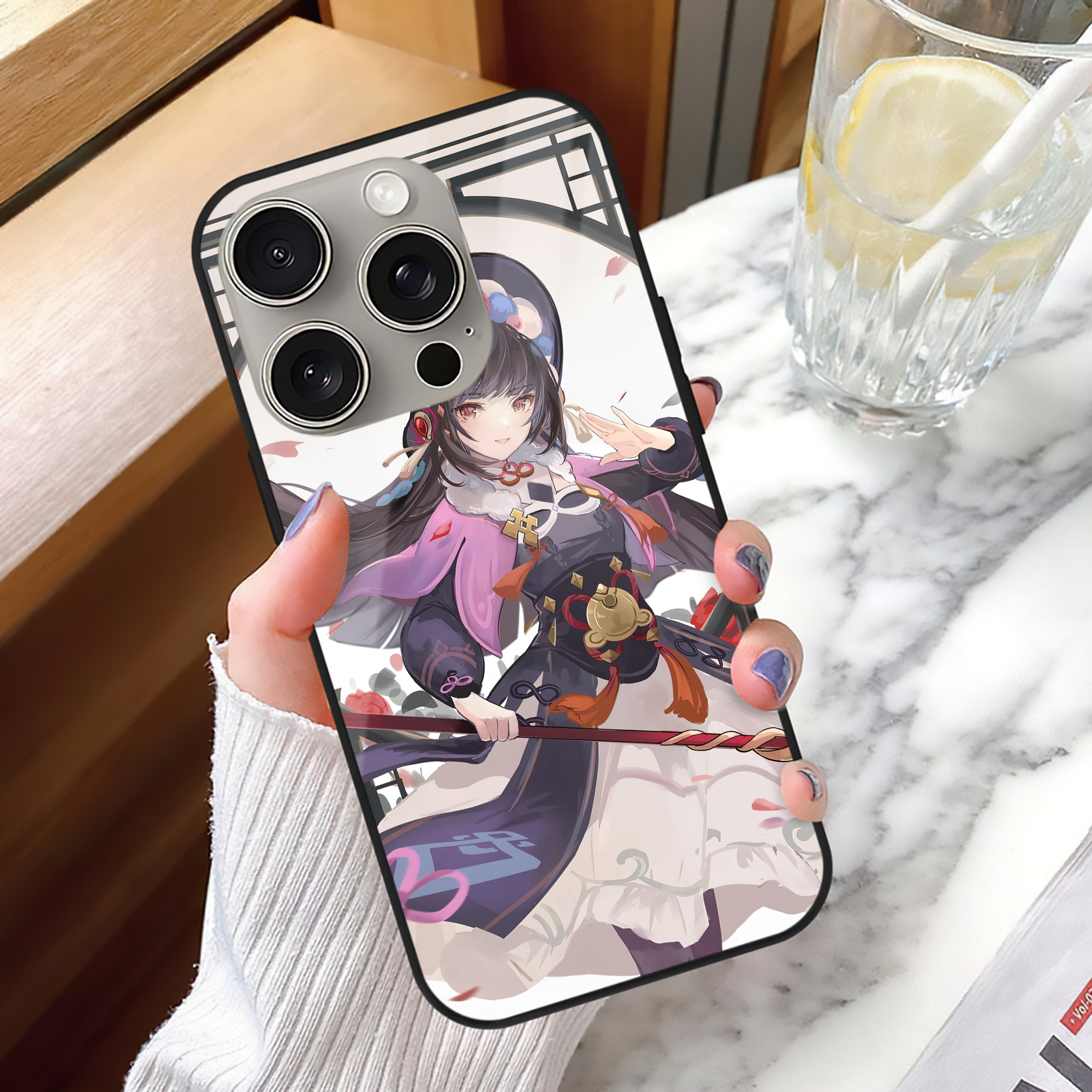 げんし神 genshin 【iPhone15Pro対応】スマホケース 耐衝撃＆黄変防止 背面ガラス