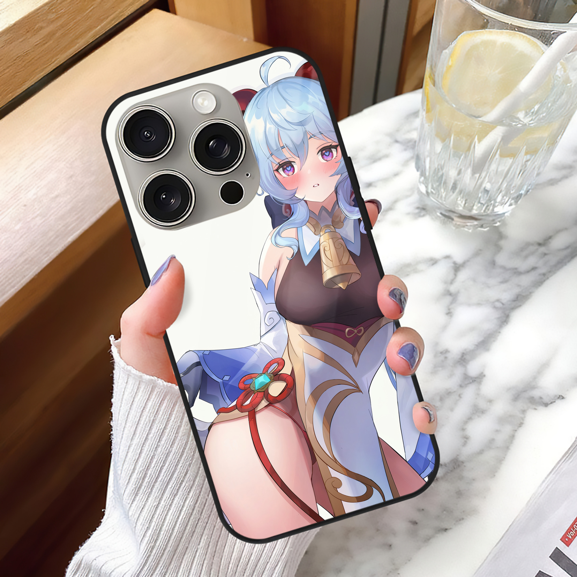 げんし神 genshin 【iPhone15Pro対応】スマホケース 耐衝撃＆黄変防止 背面ガラス