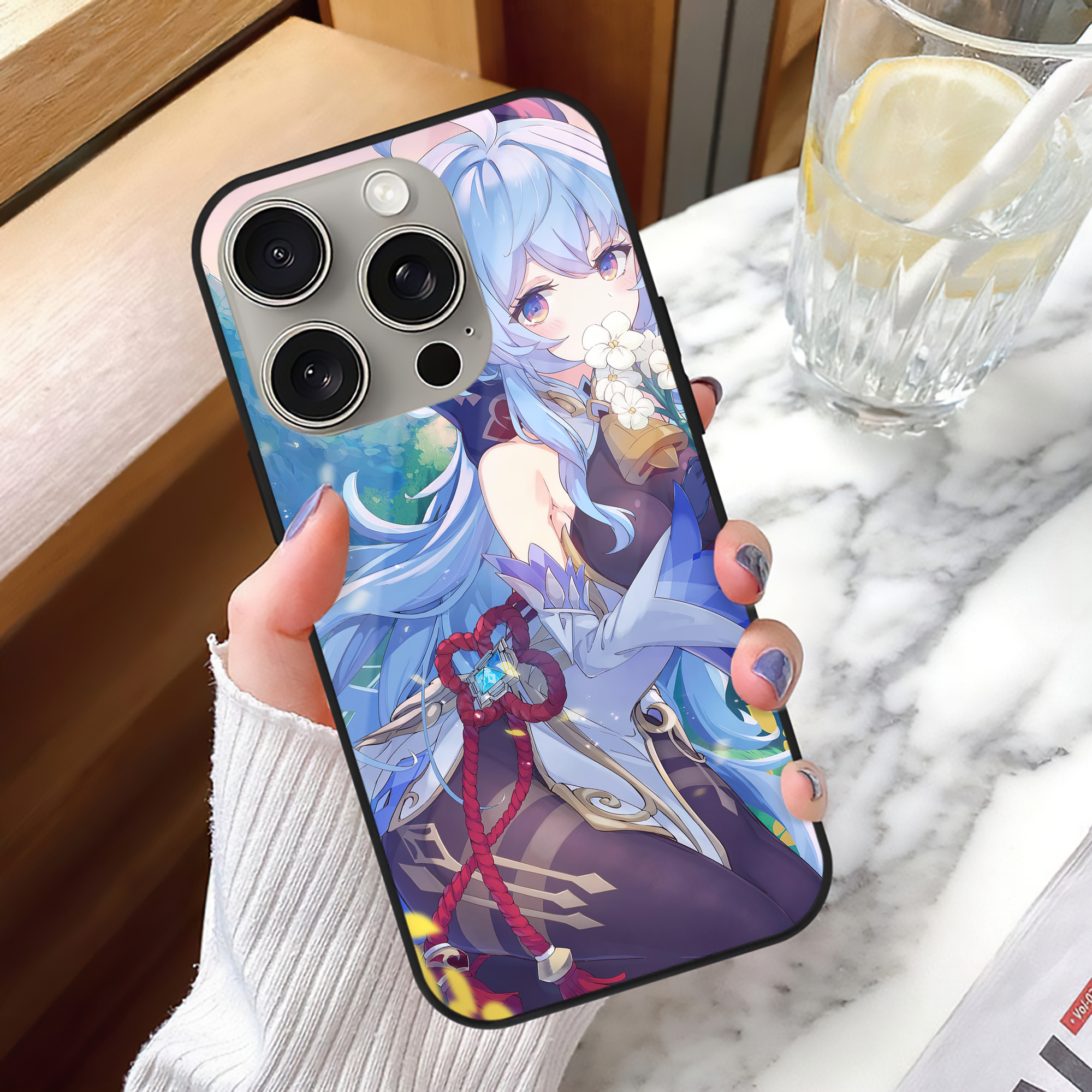 げんし神 genshin 【iPhone15Pro対応】スマホケース 耐衝撃＆黄変防止 背面ガラス