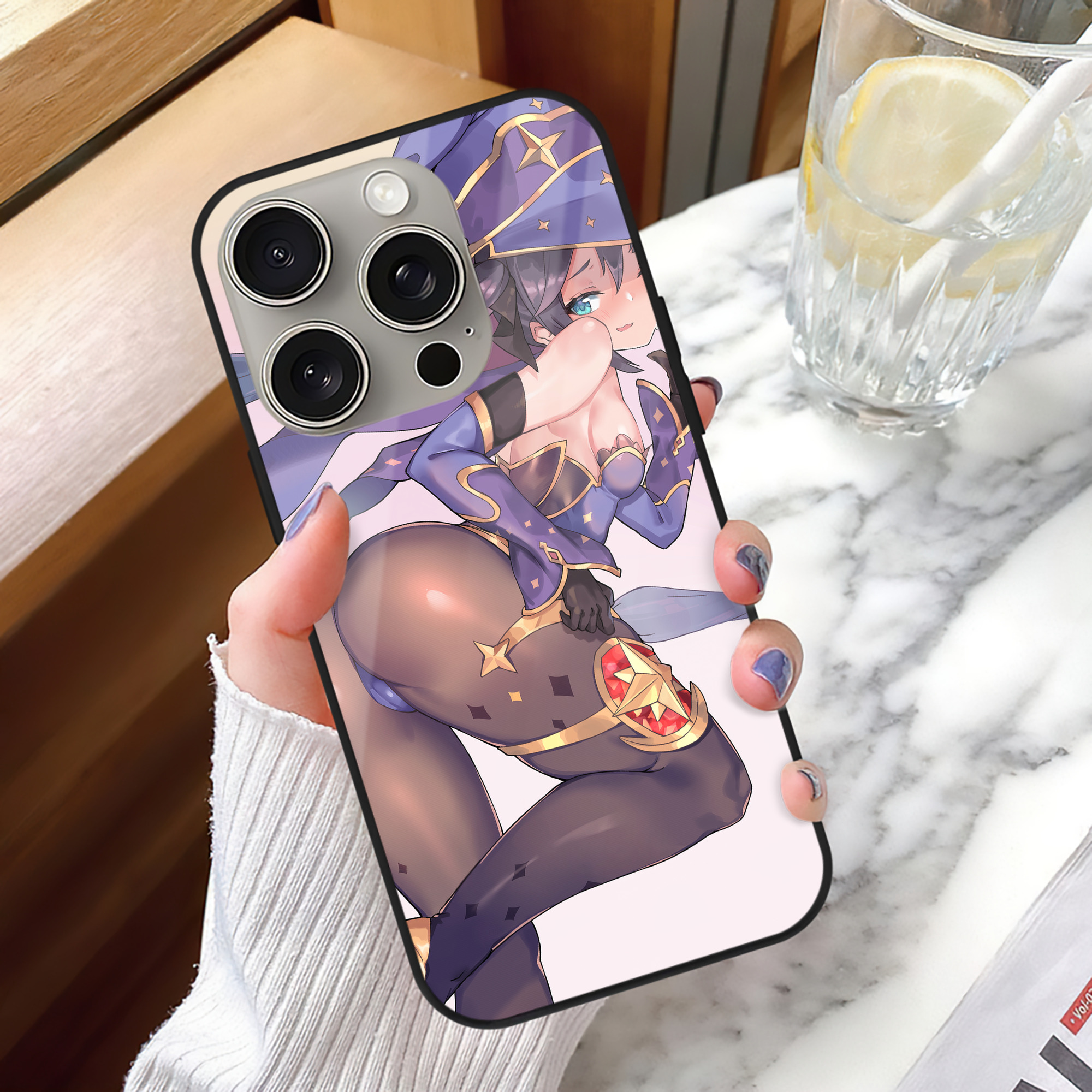 げんし神 genshin 【iPhone15Pro対応】スマホケース 耐衝撃＆黄変防止 背面ガラス