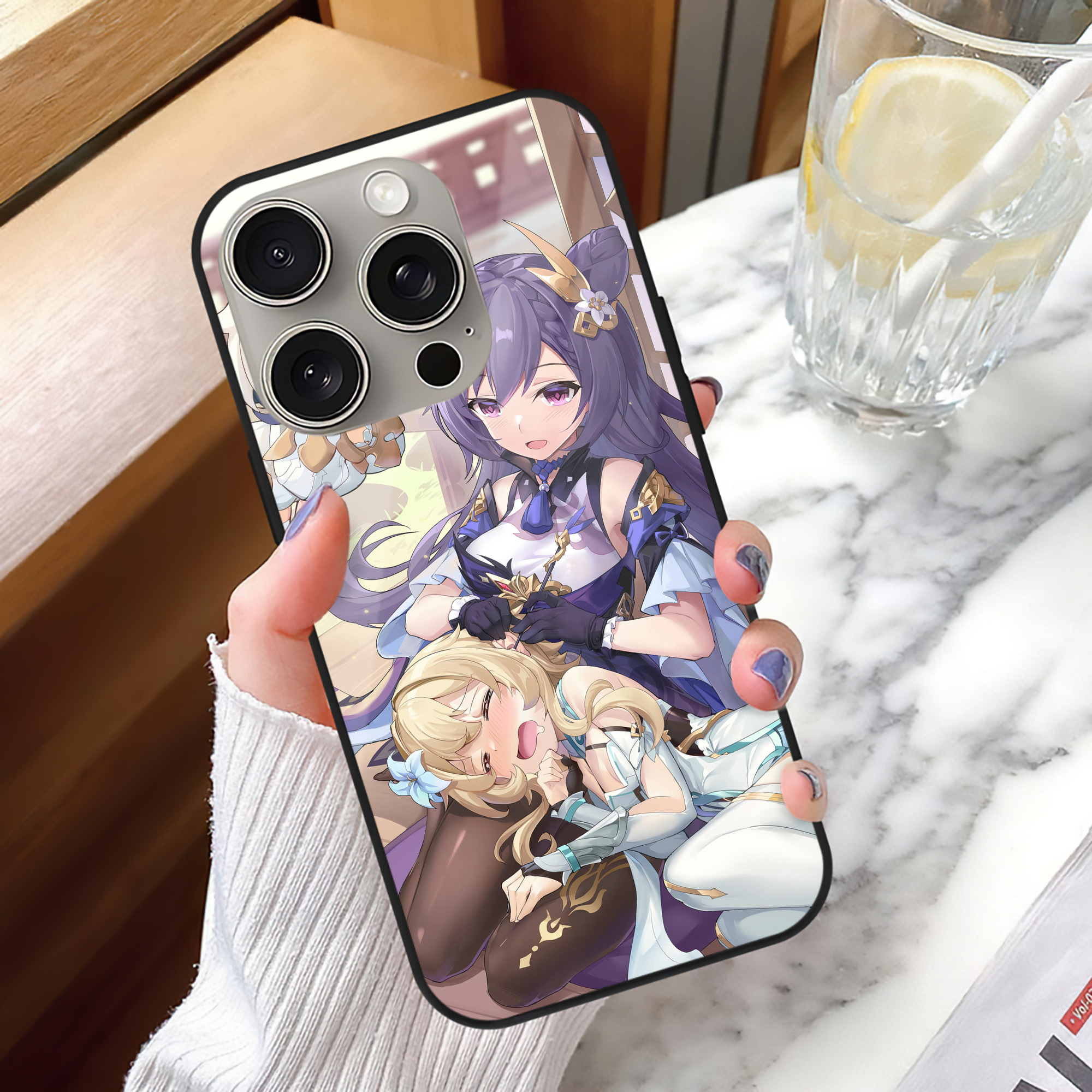 げんし神 genshin 【iPhone15Pro対応】スマホケース 耐衝撃＆黄変防止 背面ガラス