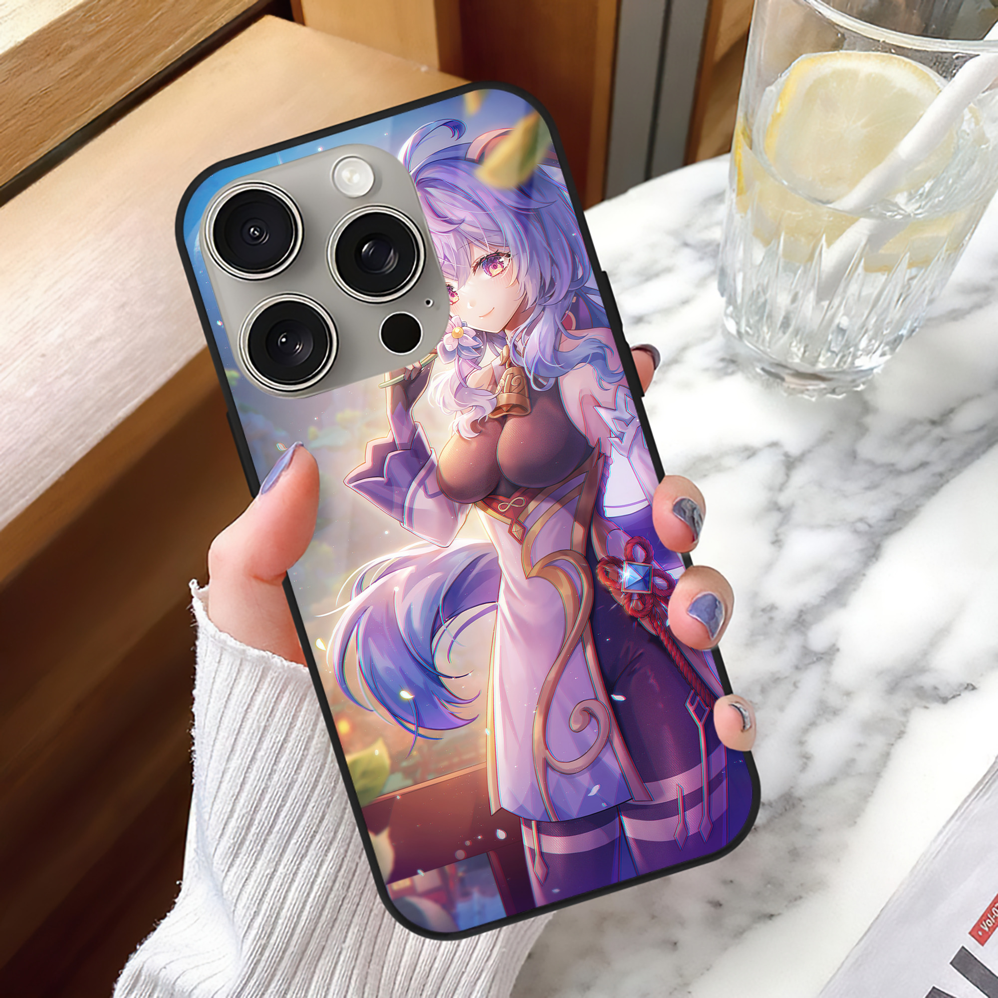 げんし神 genshin 【iPhone15Pro対応】スマホケース 耐衝撃＆黄変防止 背面ガラス