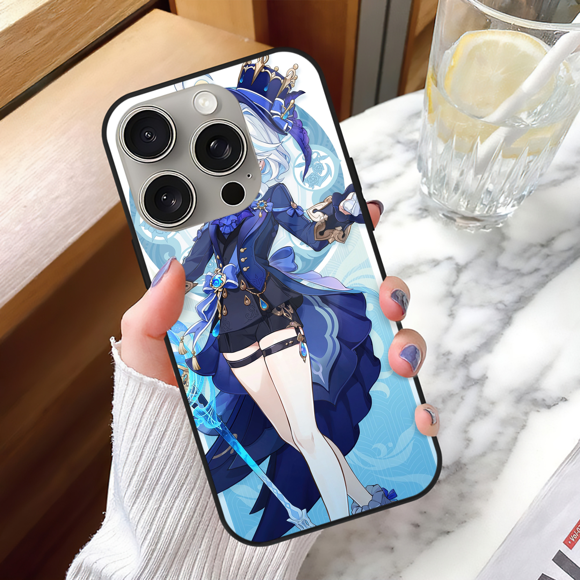 げんし神 genshin 【iPhone15Pro対応】スマホケース 耐衝撃＆黄変防止 背面ガラス