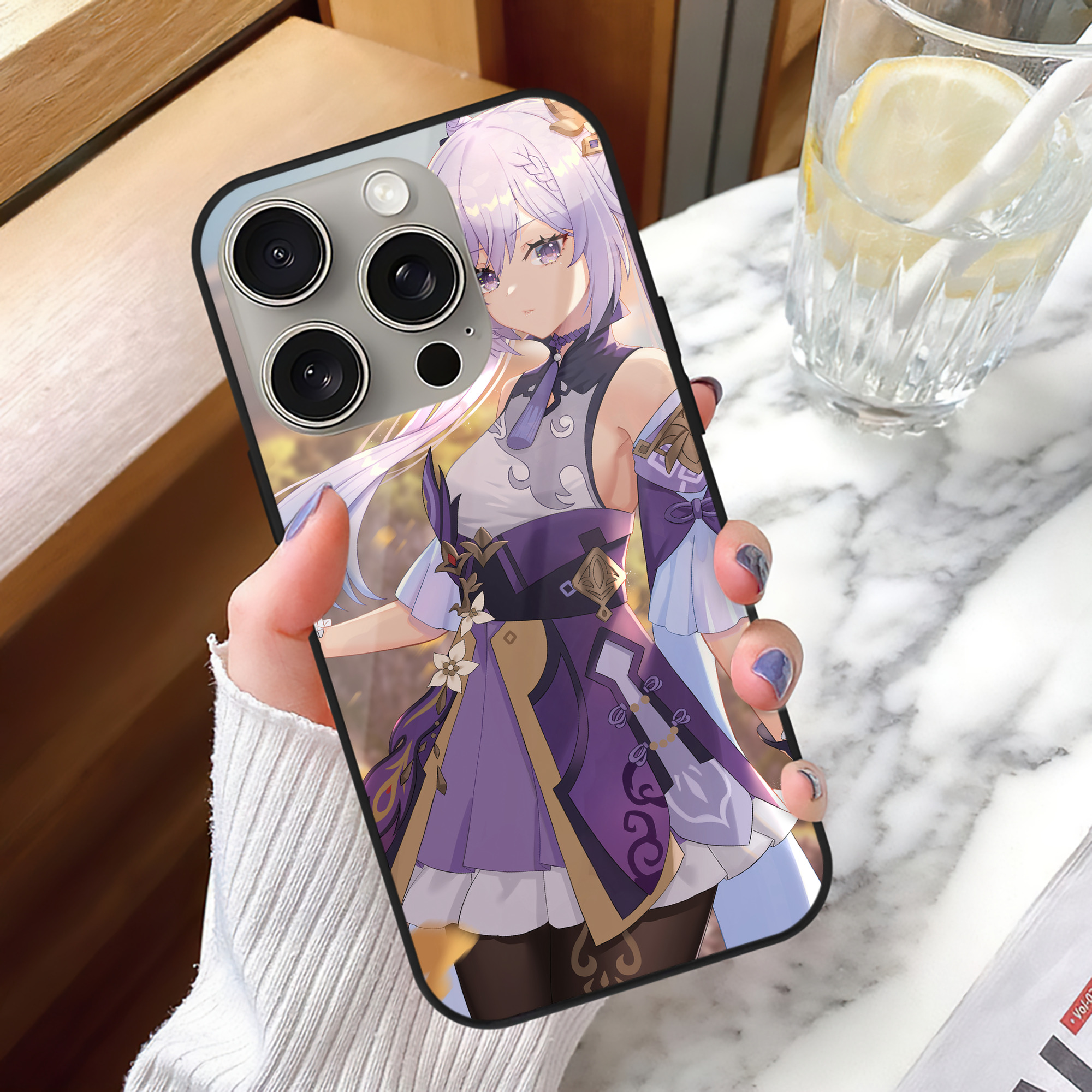 げんし神 genshin 【iPhone15Pro対応】スマホケース 耐衝撃＆黄変防止 背面ガラス