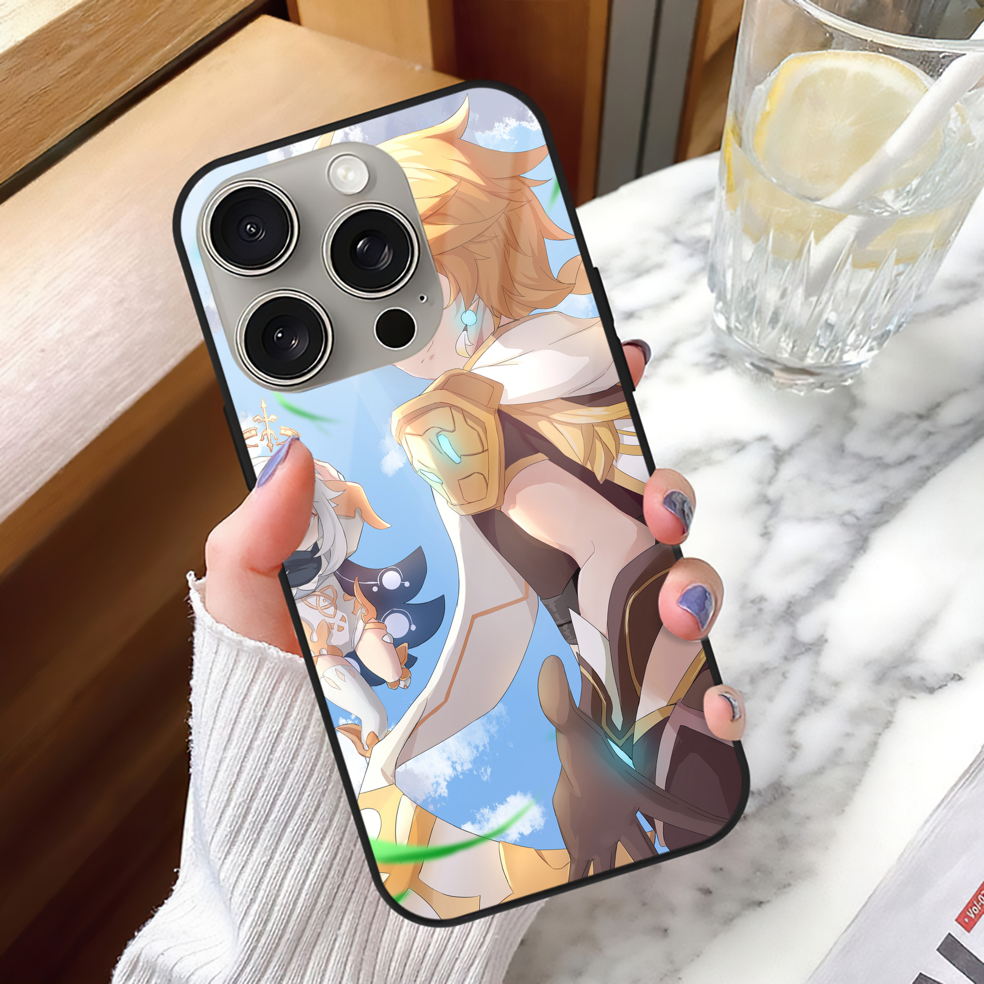 げんし神 genshin 【iPhone15Pro対応】スマホケース 耐衝撃＆黄変防止 背面ガラス