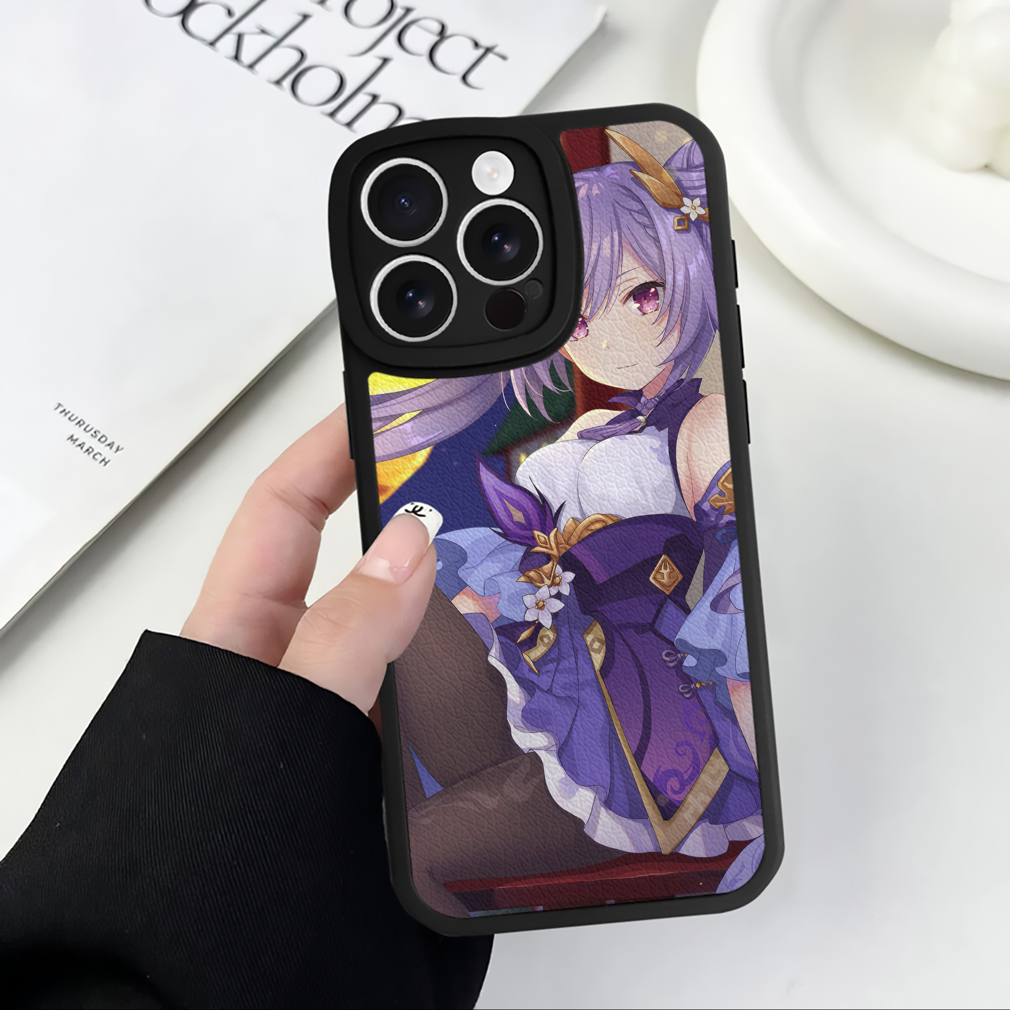 げんし神 genshin 【iPhone 16シリーズ対応】シリコンスマホケース（レザー調） 材質：シリコン