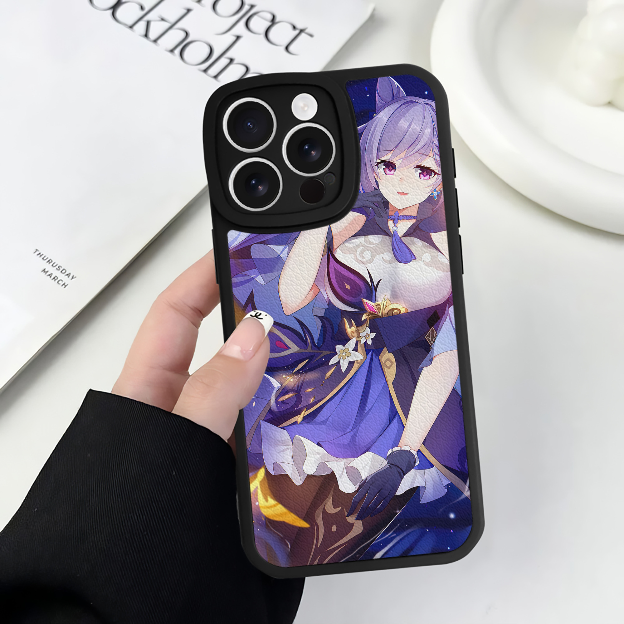 げんし神 genshin 【iPhone 16シリーズ対応】シリコンスマホケース（レザー調） 材質：シリコン