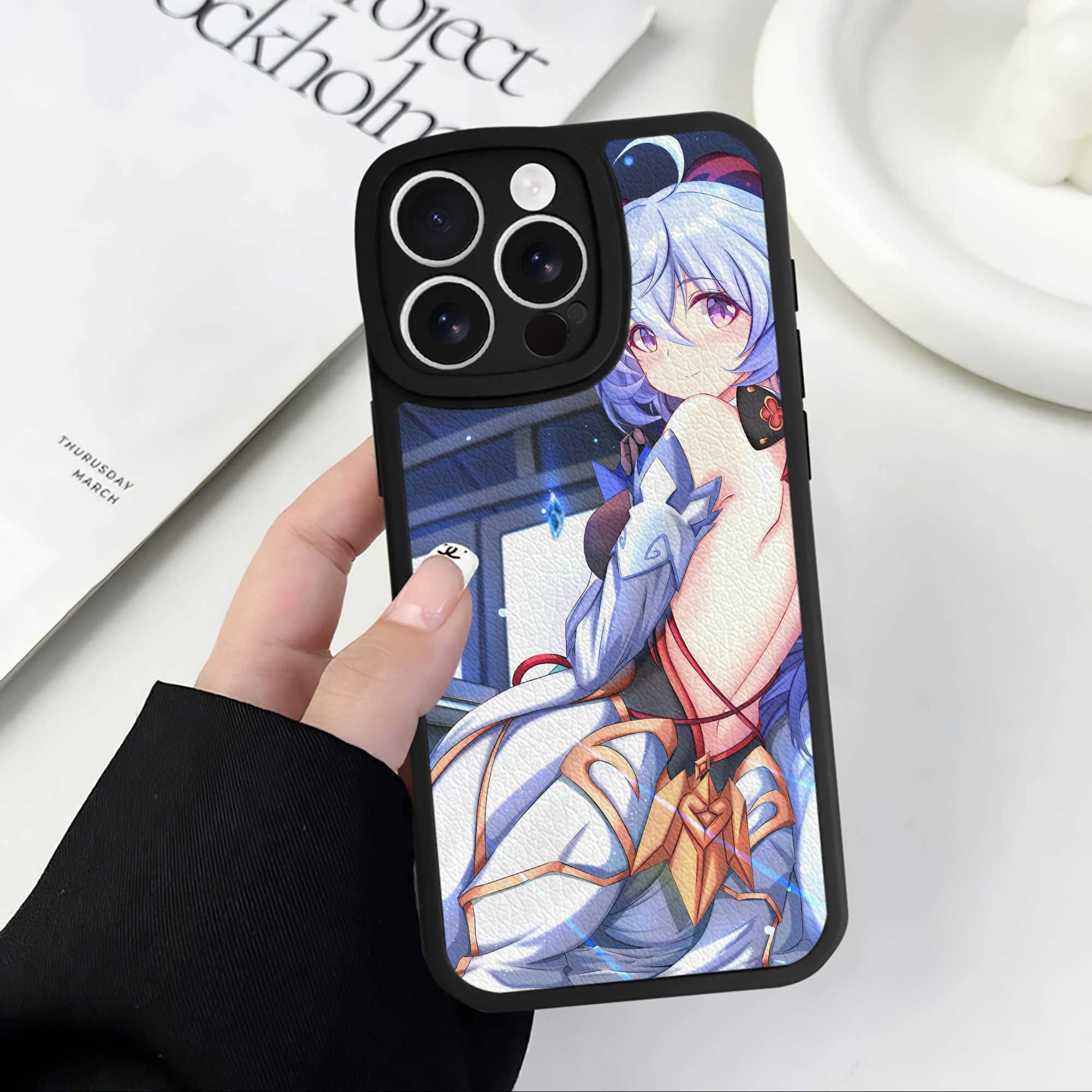 げんし神 genshin 【iPhone 16シリーズ対応】シリコンスマホケース（レザー調） 材質：シリコン