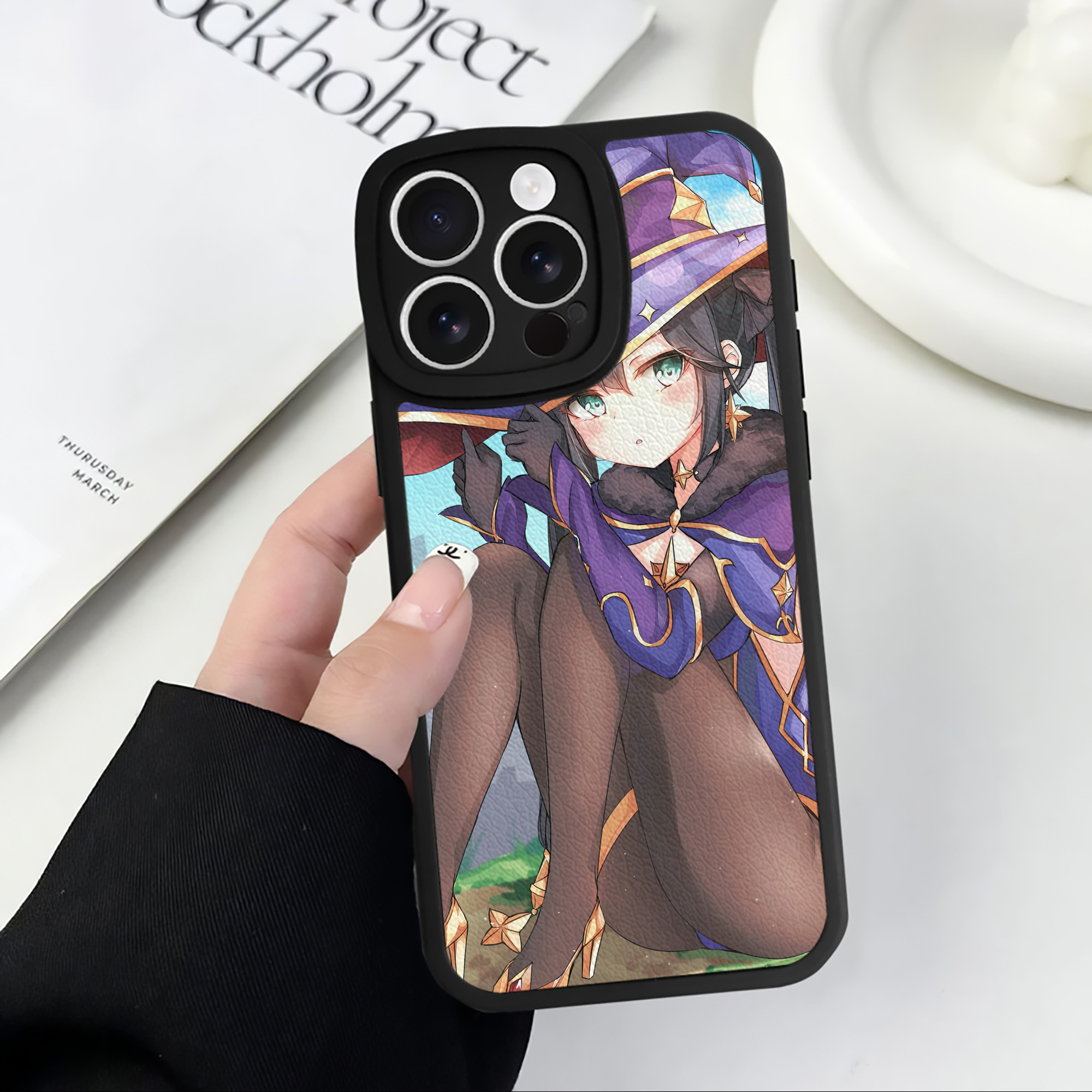 げんし神 genshin 【iPhone 16シリーズ対応】シリコンスマホケース（レザー調） 材質：シリコン