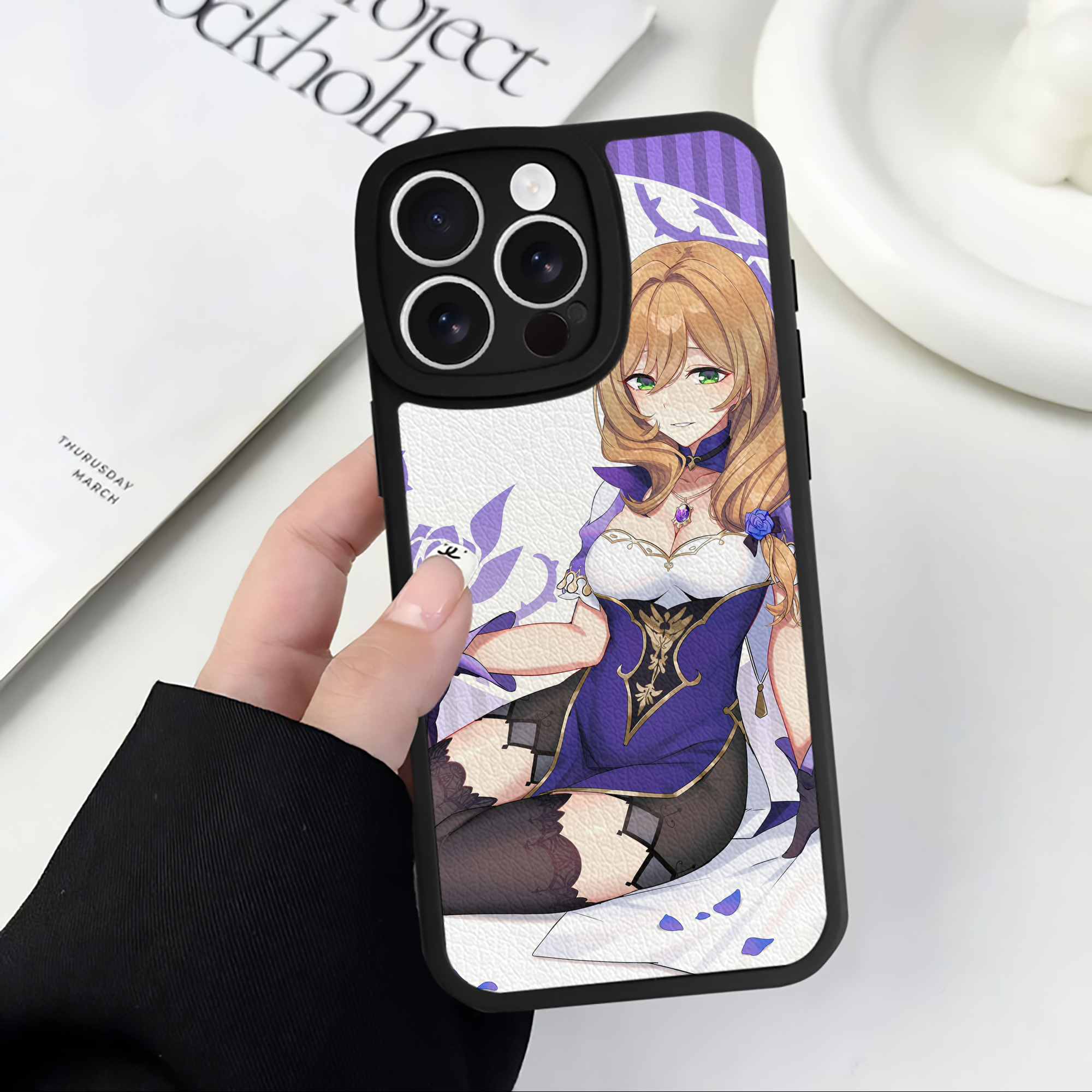 げんし神 genshin 【iPhone 16シリーズ対応】シリコンスマホケース（レザー調） 材質：シリコン