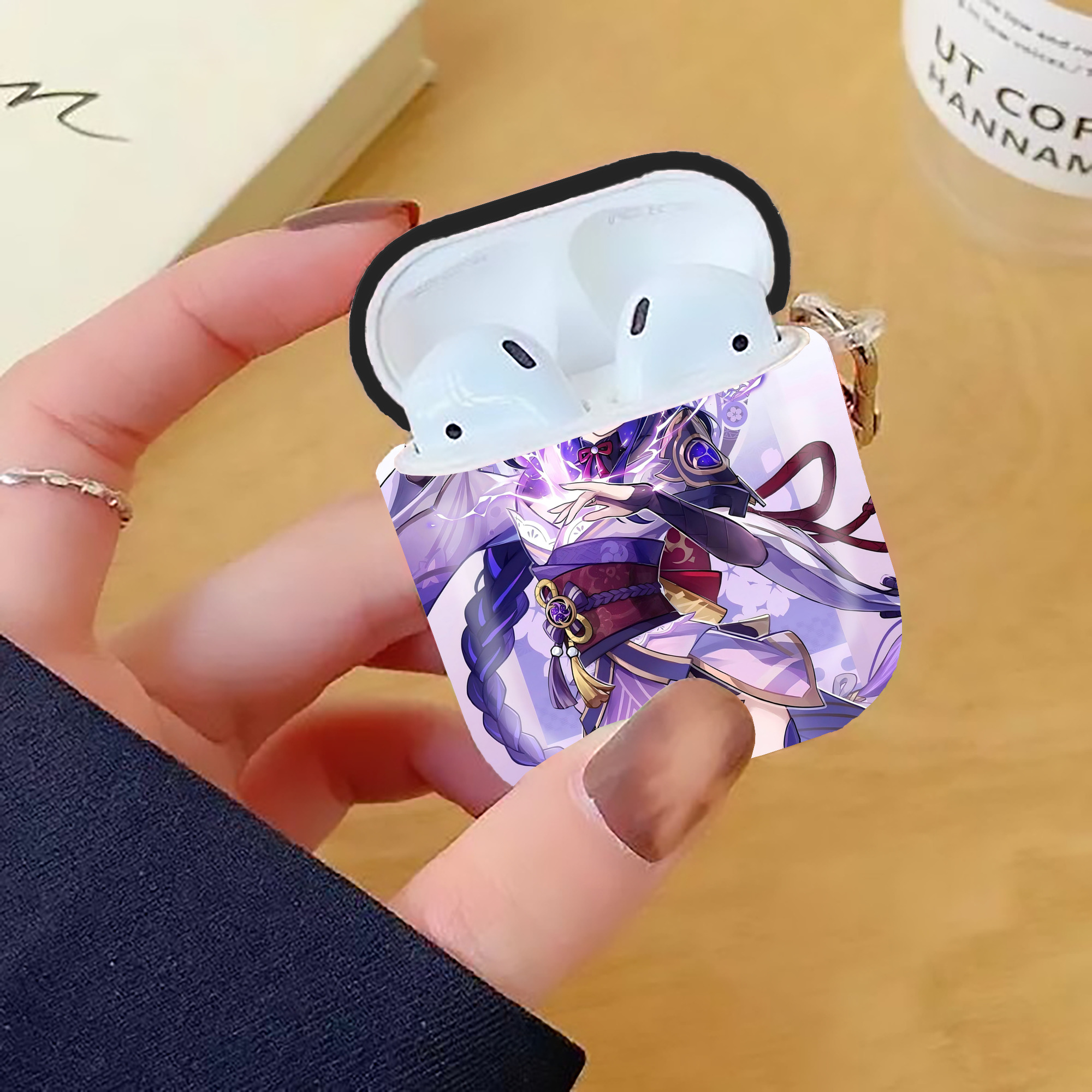 げんし神 genshin AirPods 第2世代保護ケース ハードシェル ブラック 耐衝撃・防指紋・カラビナ付き