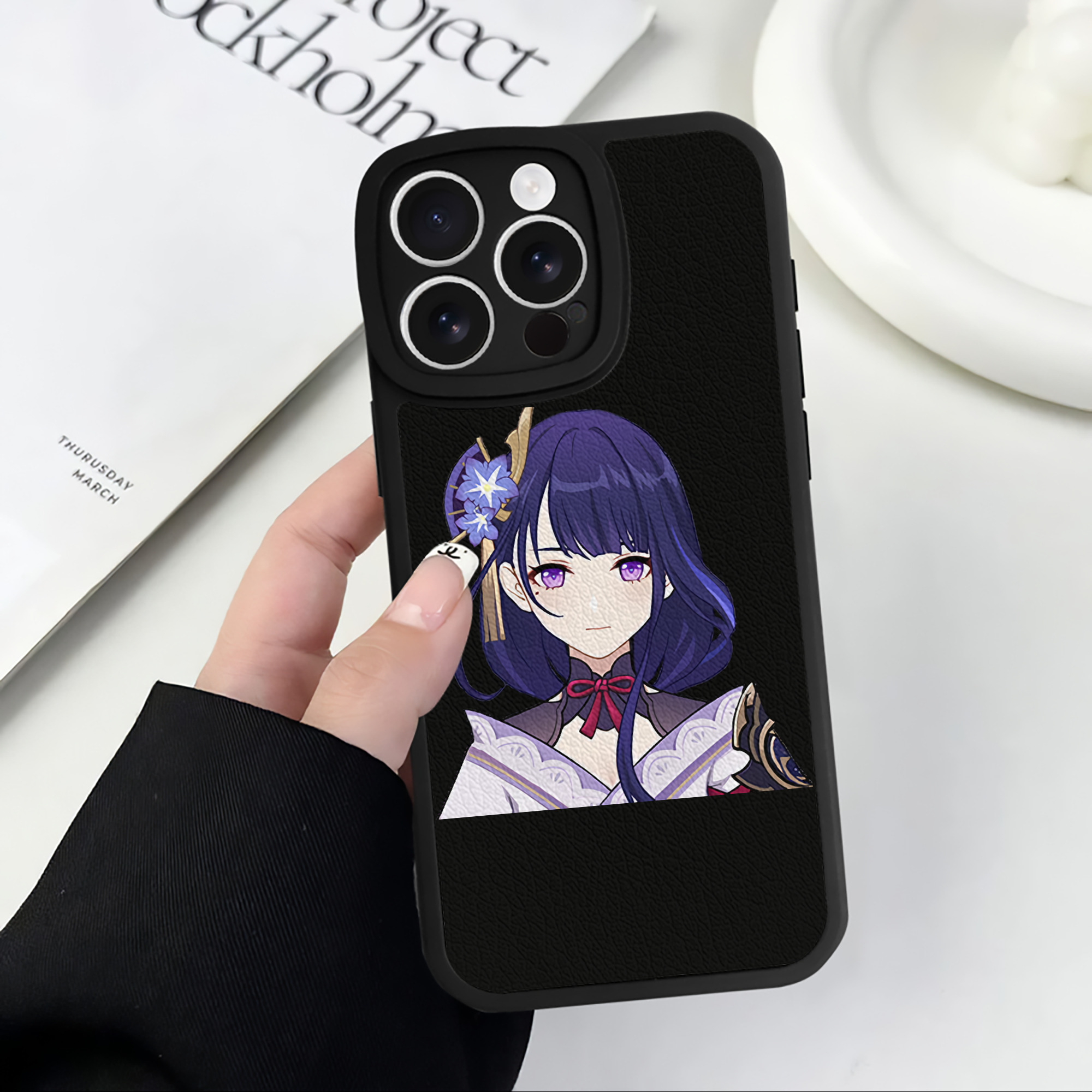 げんし神 雷電将軍 らいでんしょうぐん genshin Raiden Shogun 【iPhone 16シリーズ対応】シリコンスマホケース（レザー調） 材質：シリコン