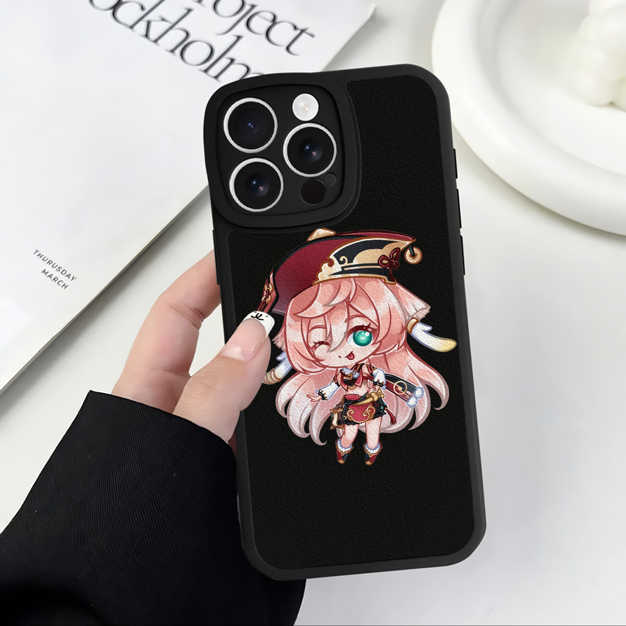 げんし神 ヤンフェイ genshin Yanfei 【iPhone 16シリーズ対応】シリコンスマホケース（レザー調） 材質：シリコン