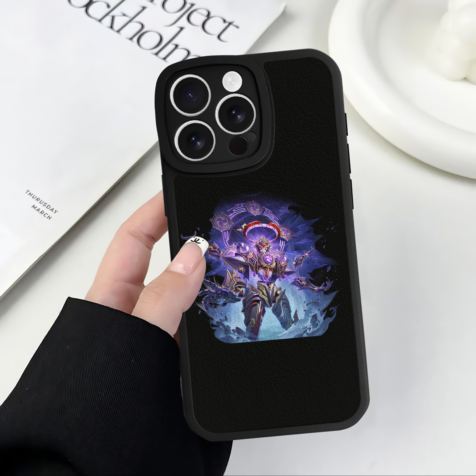 げんし神 さんペい genshin Sanpei 【iPhone 16シリーズ対応】シリコンスマホケース（レザー調） 材質：シリコン