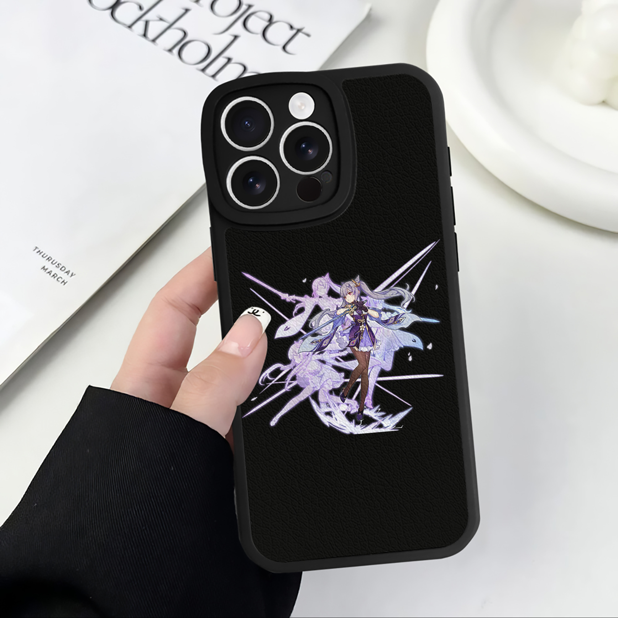 げんし神 刻晴 こくせい genshin Kokusei 【iPhone 16シリーズ対応】シリコンスマホケース（レザー調） 材質：シリコン