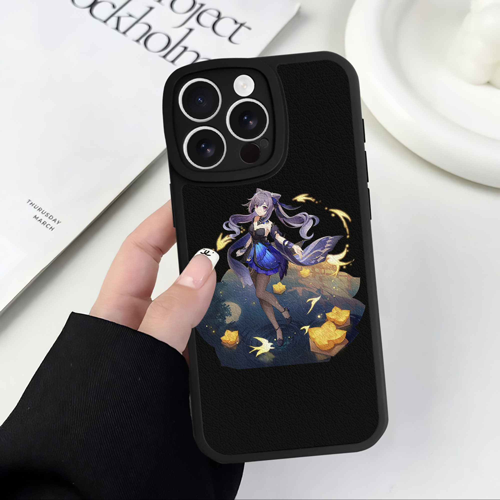 げんし神 刻晴 こくせい genshin Kokusei 【iPhone 16シリーズ対応】シリコンスマホケース（レザー調） 材質：シリコン