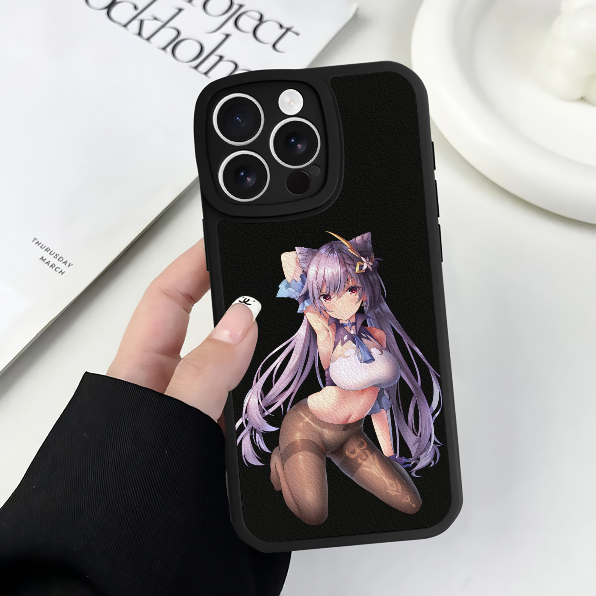 げんし神 刻晴 こくせい genshin Kokusei 【iPhone 16シリーズ対応】シリコンスマホケース（レザー調） 材質：シリコン