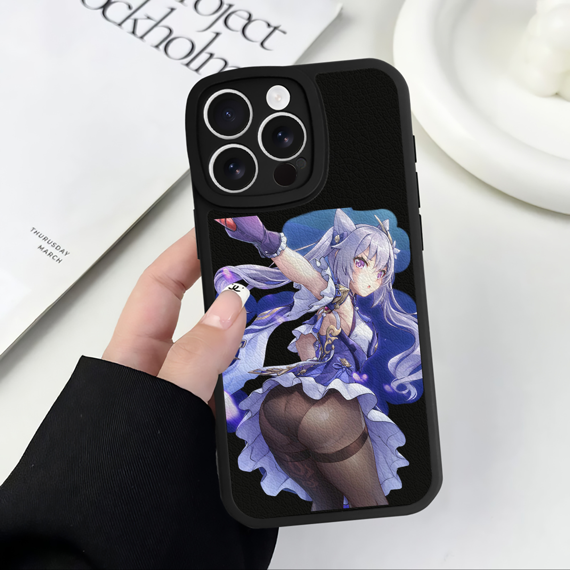 げんし神 刻晴 こくせい genshin Kokusei 【iPhone 16シリーズ対応】シリコンスマホケース（レザー調） 材質：シリコン