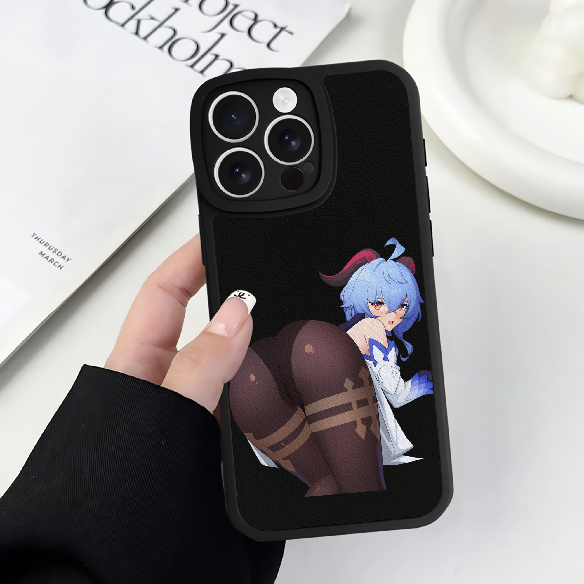 げんし神 甘雨 かんう genshin Ganyu 【iPhone 16シリーズ対応】シリコンスマホケース（レザー調） 材質：シリコン