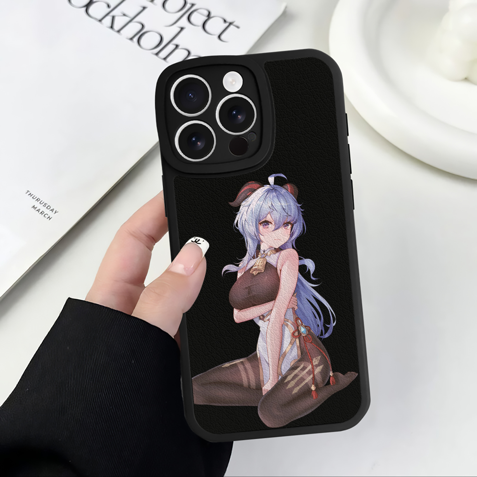 げんし神 甘雨 かんう genshin Ganyu 【iPhone 16シリーズ対応】シリコンスマホケース（レザー調） 材質：シリコン