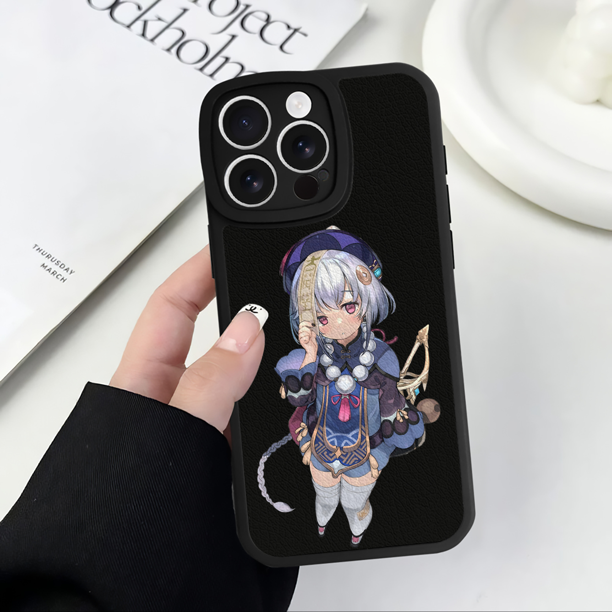 げんし神 七七 なな  genshin Nana 【iPhone 16シリーズ対応】シリコンスマホケース（レザー調） 材質：シリコン