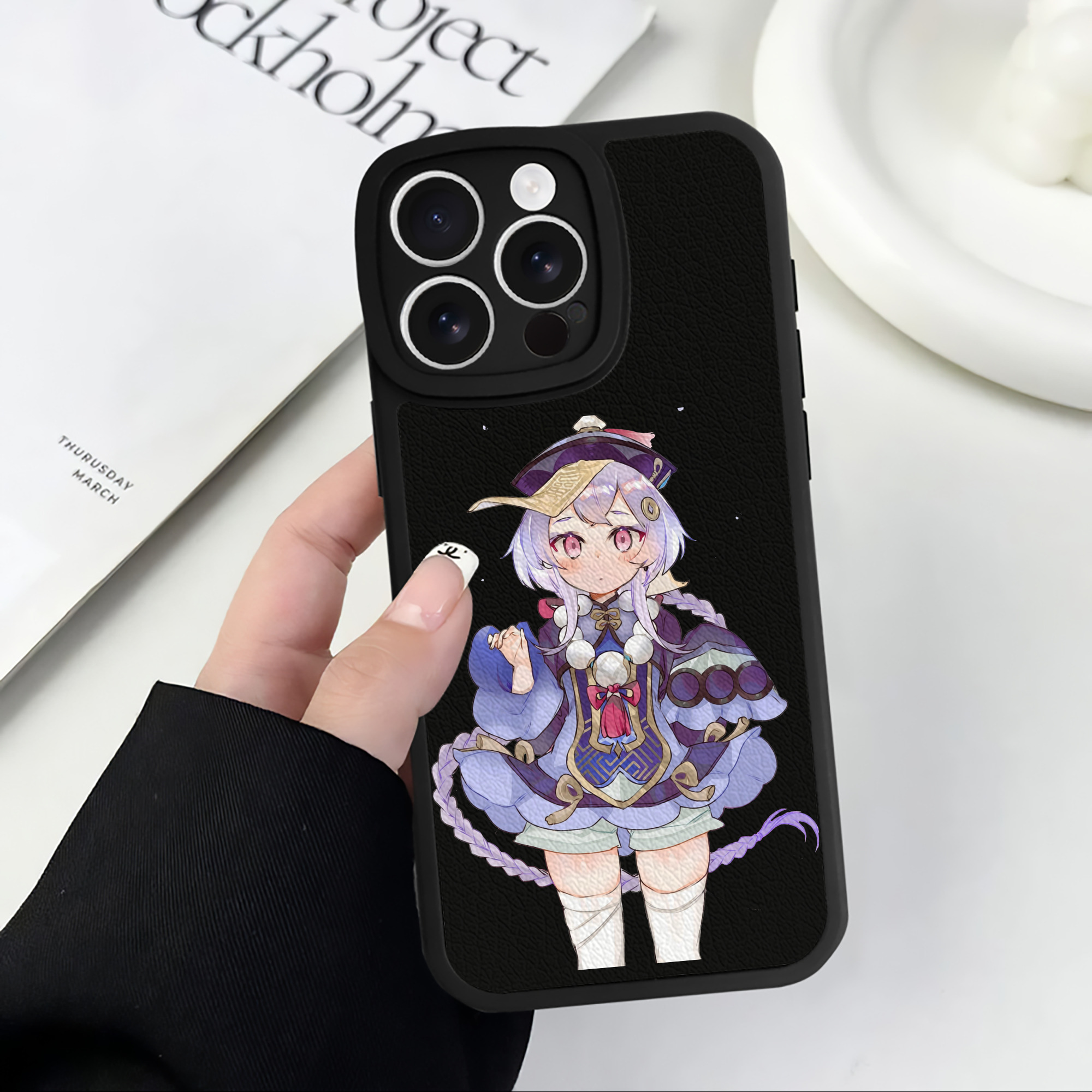 げんし神 七七 なな  genshin Nana 【iPhone 16シリーズ対応】シリコンスマホケース（レザー調） 材質：シリコン