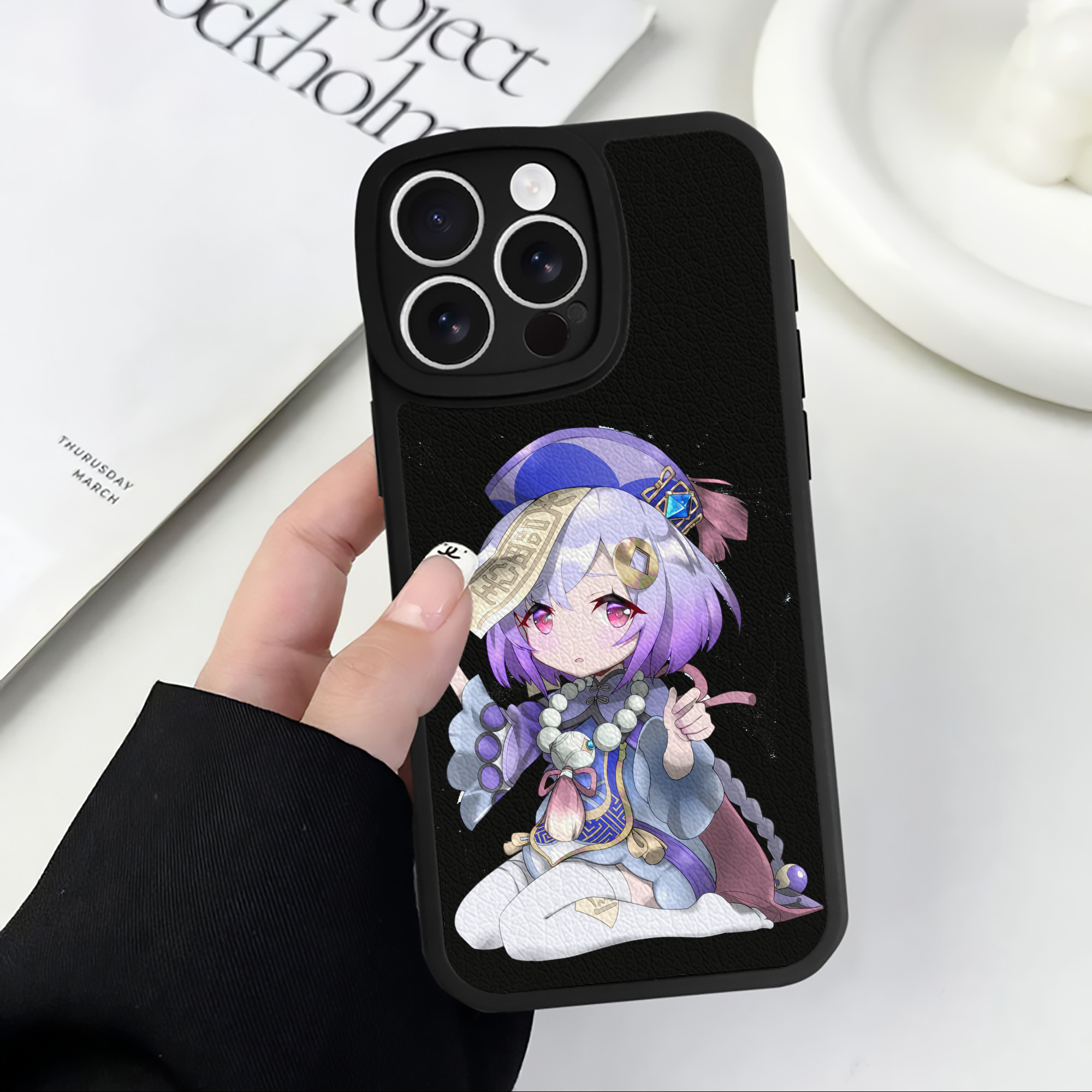 げんし神 七七 なな  genshin Nana 【iPhone 16シリーズ対応】シリコンスマホケース（レザー調） 材質：シリコン