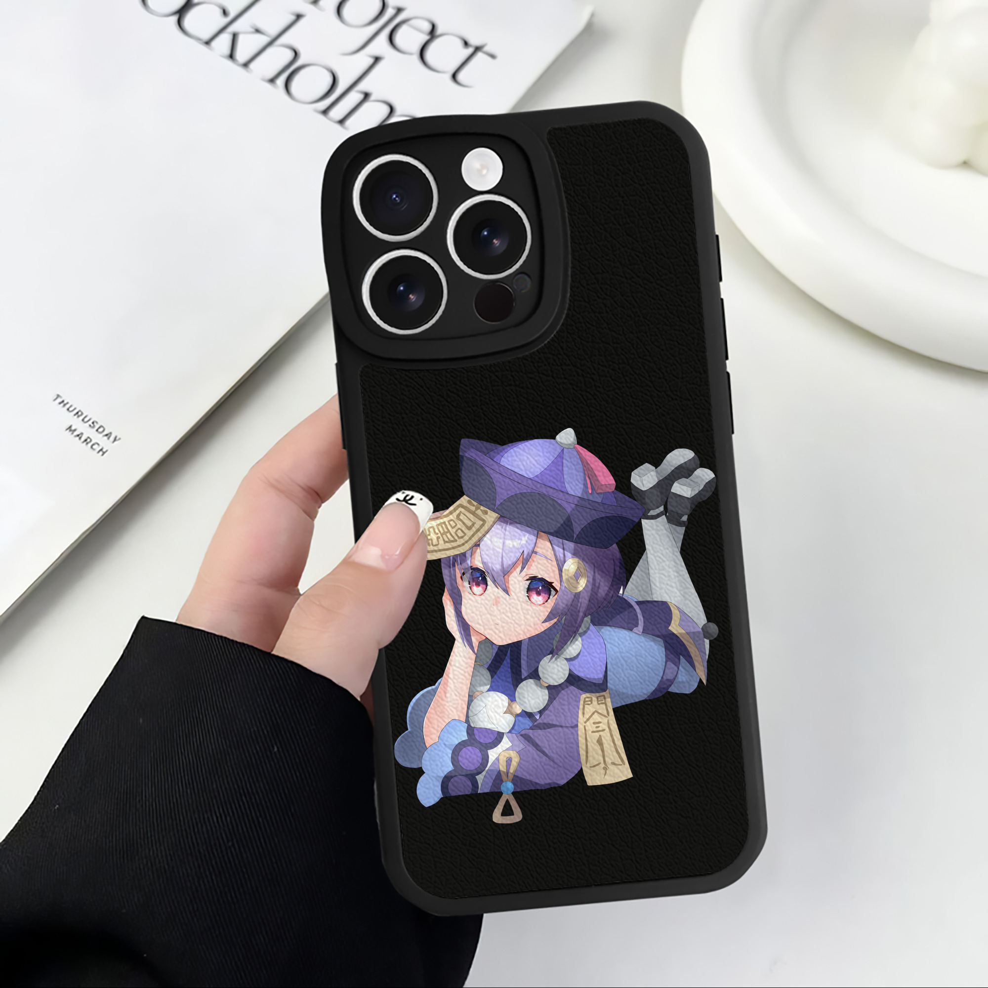 げんし神 七七 なな  genshin Nana 【iPhone 16シリーズ対応】シリコンスマホケース（レザー調） 材質：シリコン