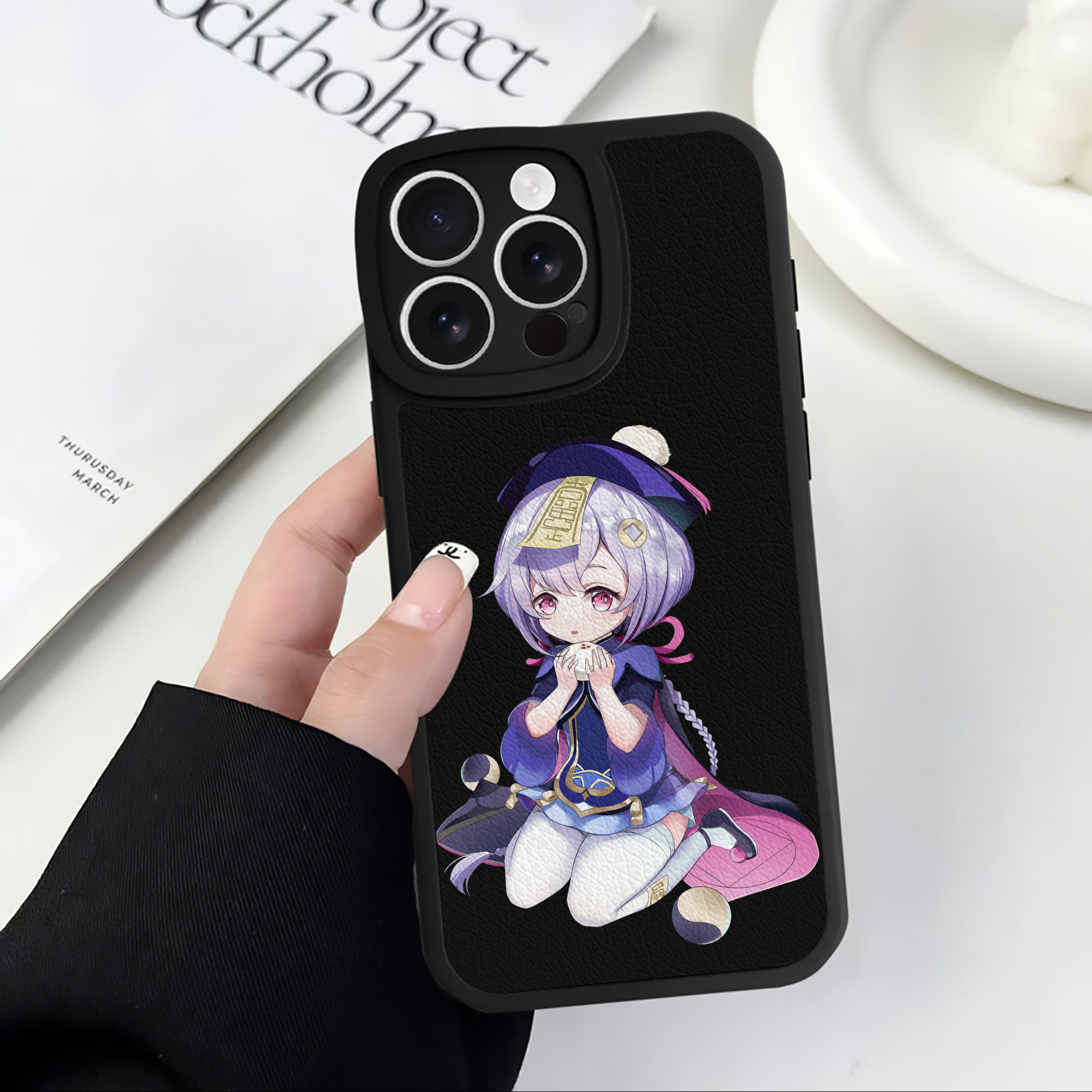 げんし神 七七 なな  genshin Nana 【iPhone 16シリーズ対応】シリコンスマホケース（レザー調） 材質：シリコン