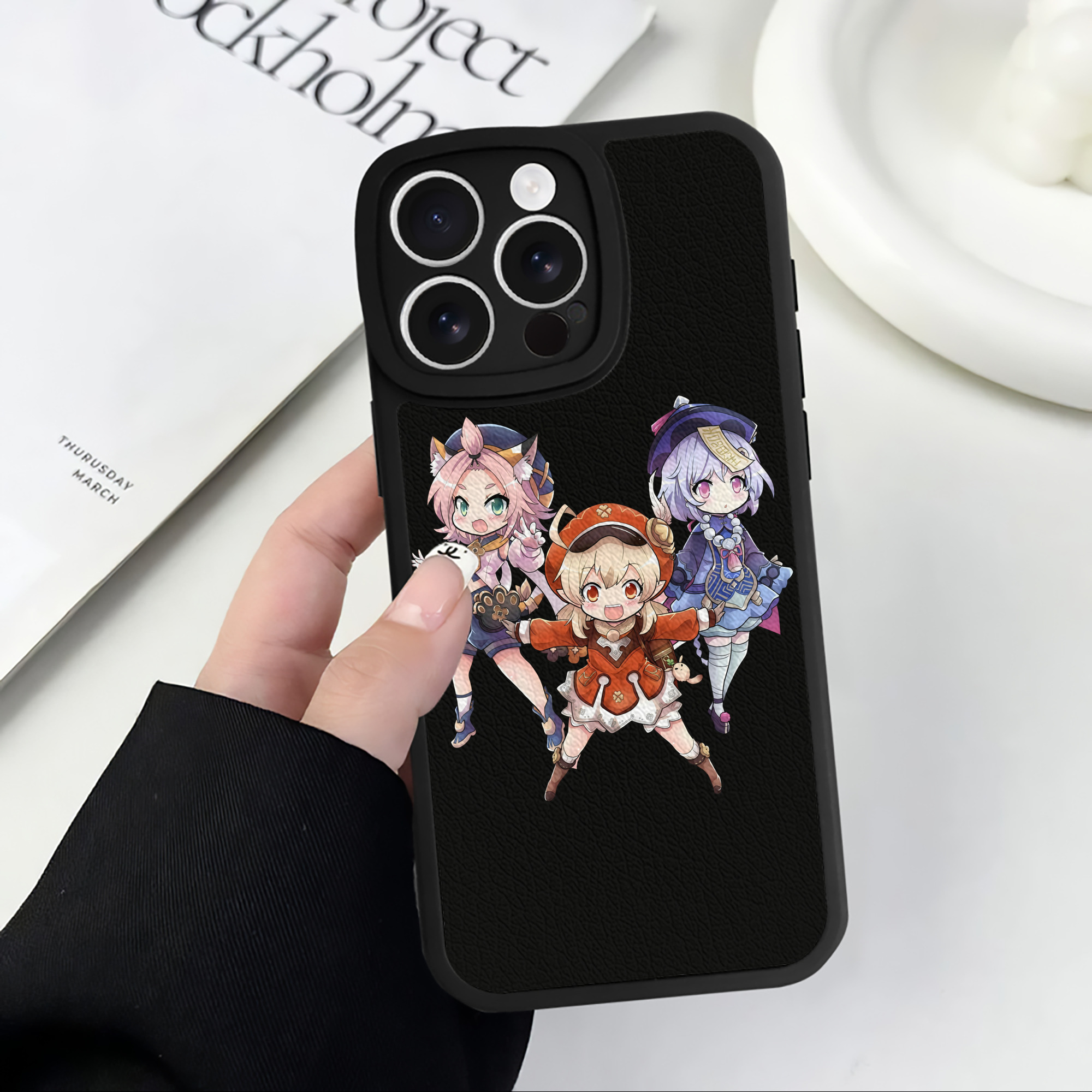 げんし神 七七 なな  genshin Nana 【iPhone 16シリーズ対応】シリコンスマホケース（レザー調） 材質：シリコン