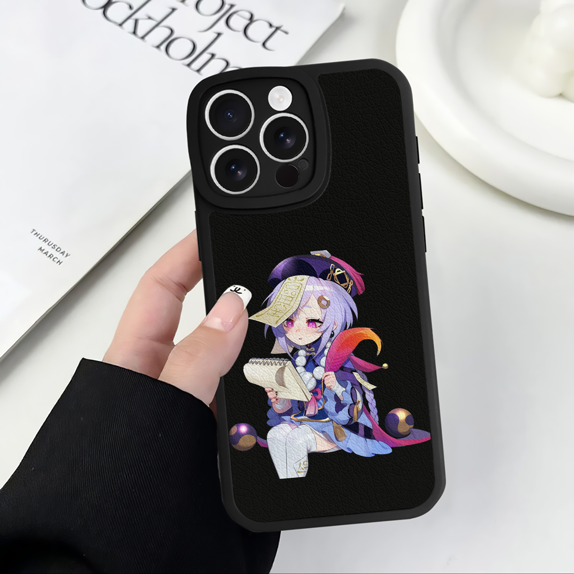 げんし神 七七 なな  genshin Nana 【iPhone 16シリーズ対応】シリコンスマホケース（レザー調） 材質：シリコン