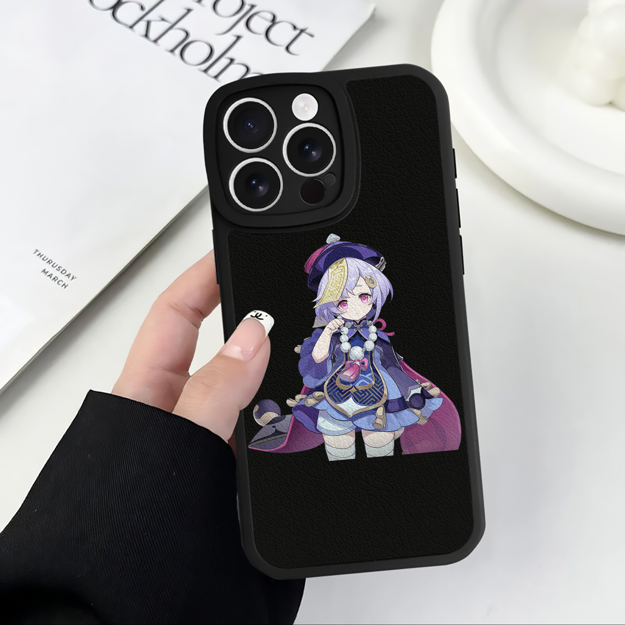 げんし神 七七 なな  genshin Nana 【iPhone 16シリーズ対応】シリコンスマホケース（レザー調） 材質：シリコン