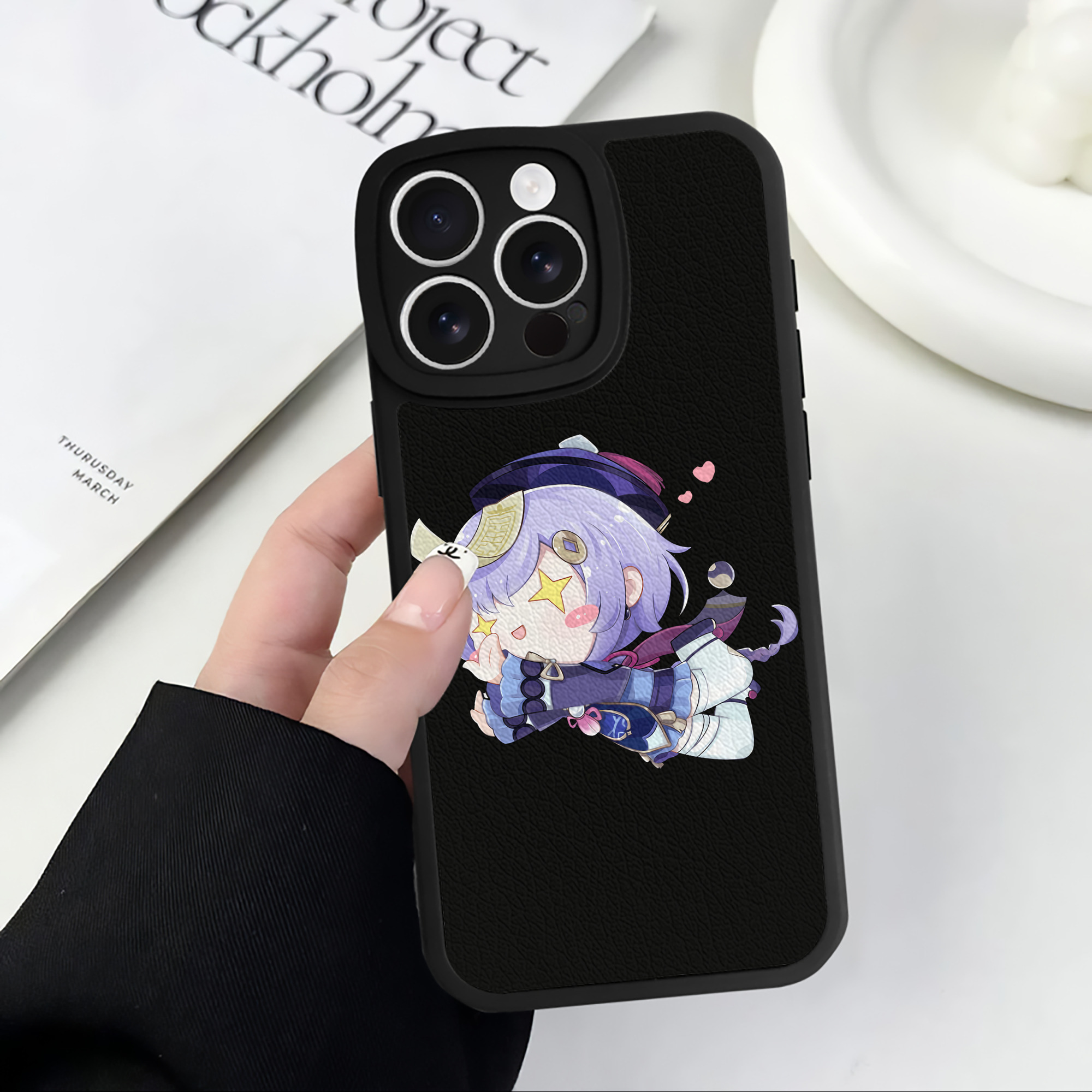 げんし神 七七 なな  genshin Nana 【iPhone 16シリーズ対応】シリコンスマホケース（レザー調） 材質：シリコン