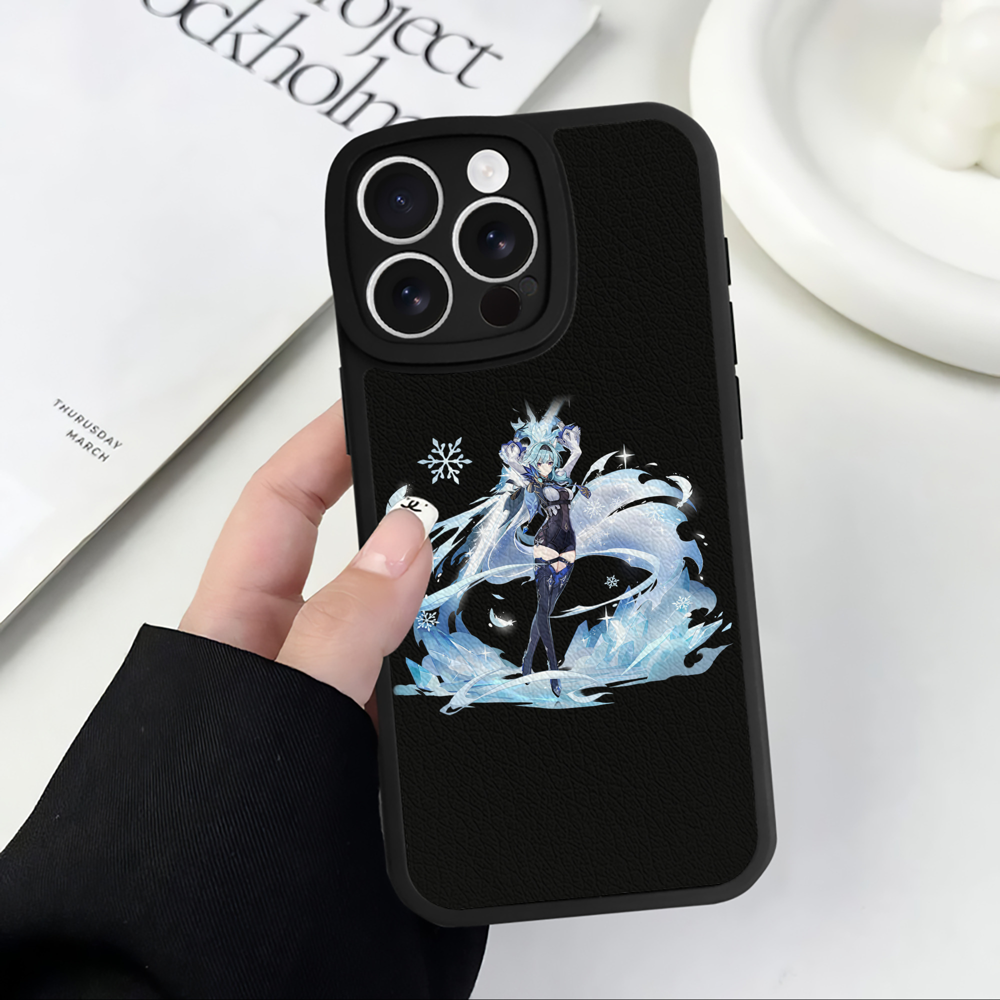 げんし神 优菈 ゆうら genshin Yūra 【iPhone 16シリーズ対応】シリコンスマホケース（レザー調） 材質：シリコン