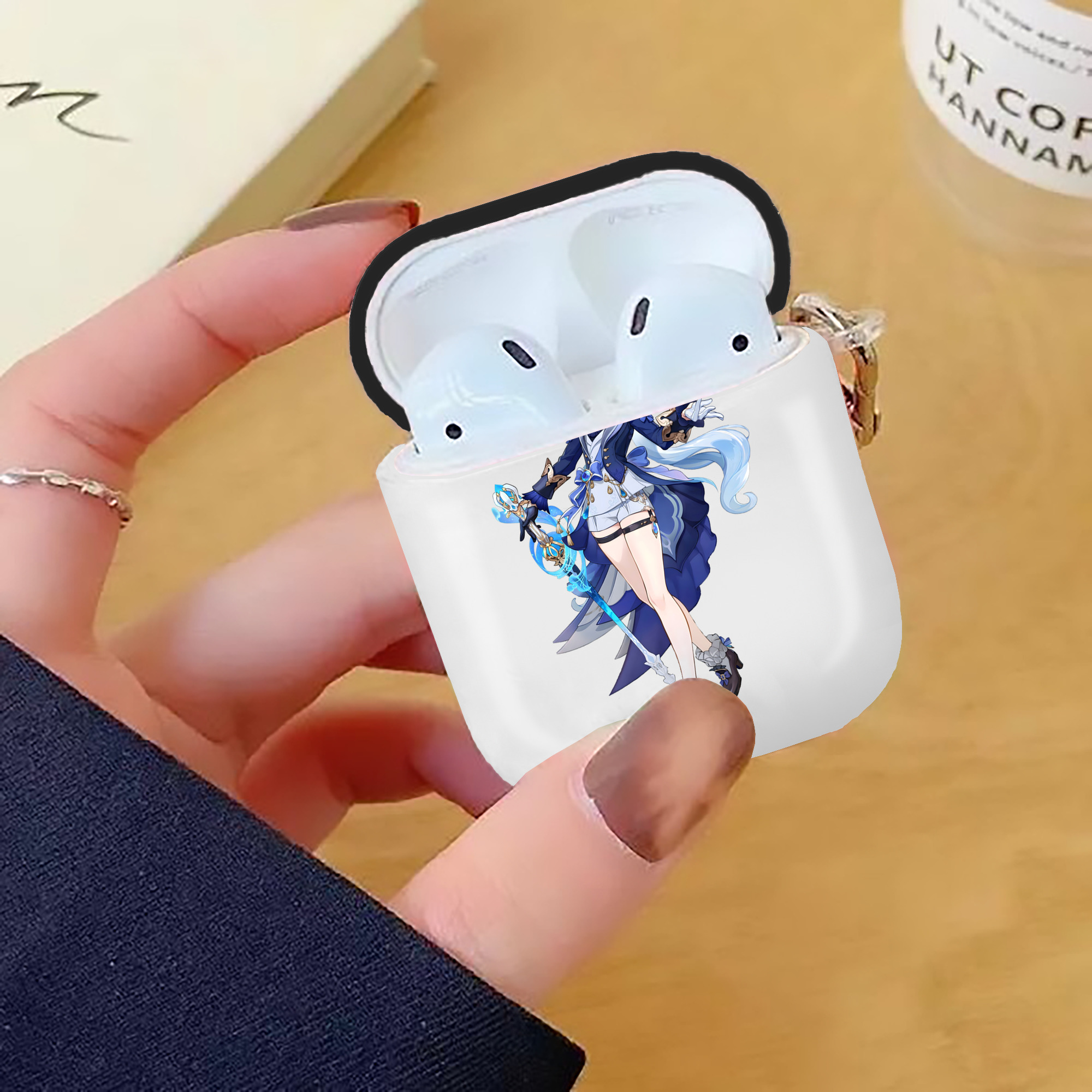 げんし神 フリーナ genshin Furina AirPods 第2世代保護ケース ハードシェル ブラック 耐衝撃・防指紋・カラビナ付き
