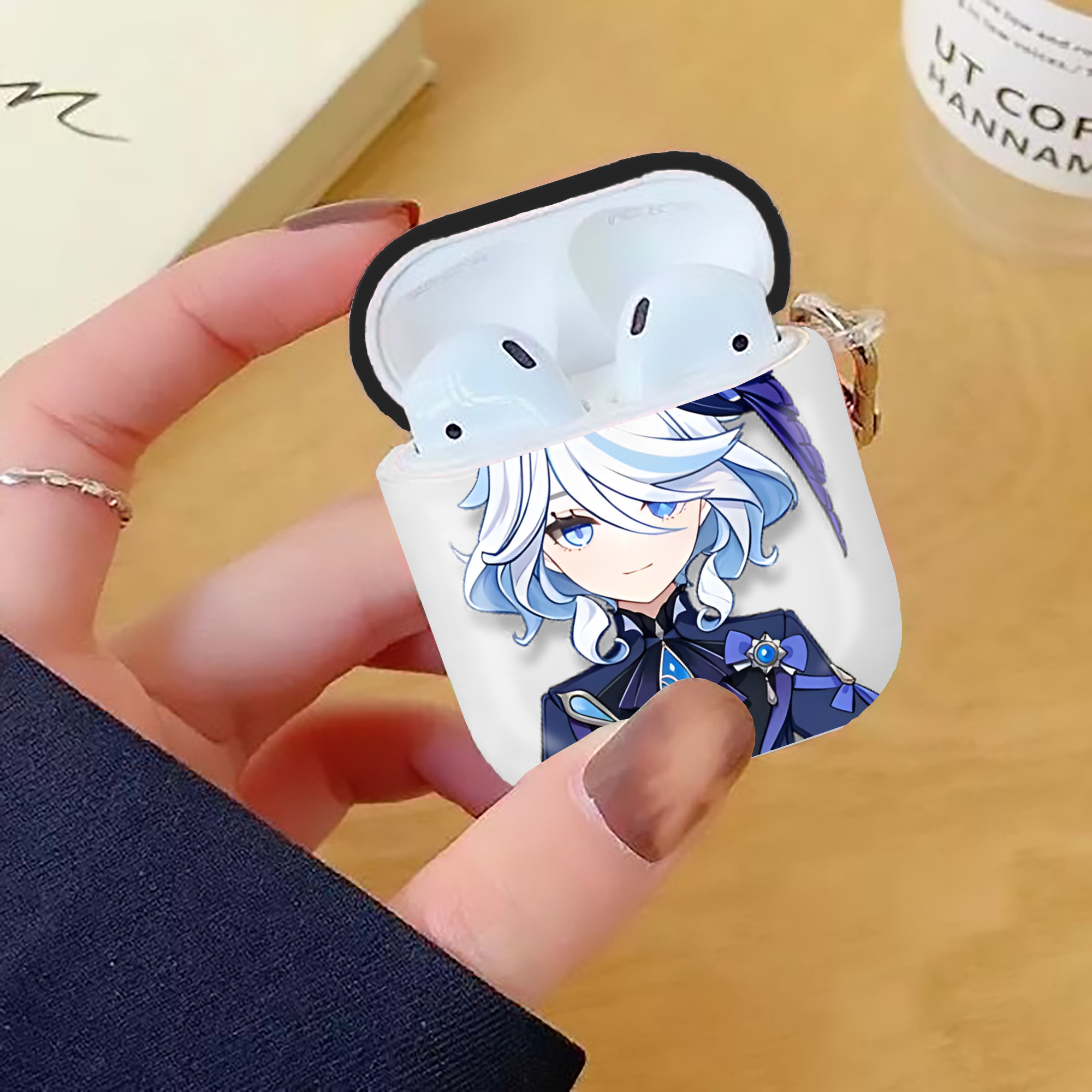 げんし神 フリーナ genshin Furina AirPods 第2世代保護ケース ハードシェル ブラック 耐衝撃・防指紋・カラビナ付き