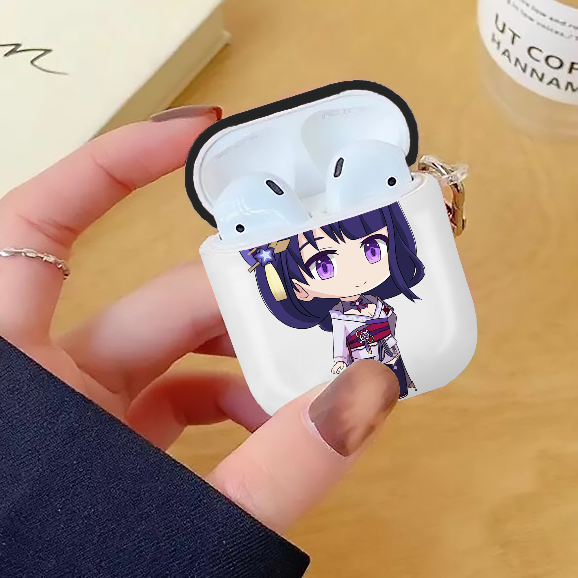 げんし神 雷電将軍 らいでんしょうぐん genshin Raiden Shogun AirPods 第2世代保護ケース ハードシェル ブラック 耐衝撃・防指紋・カラビナ付き