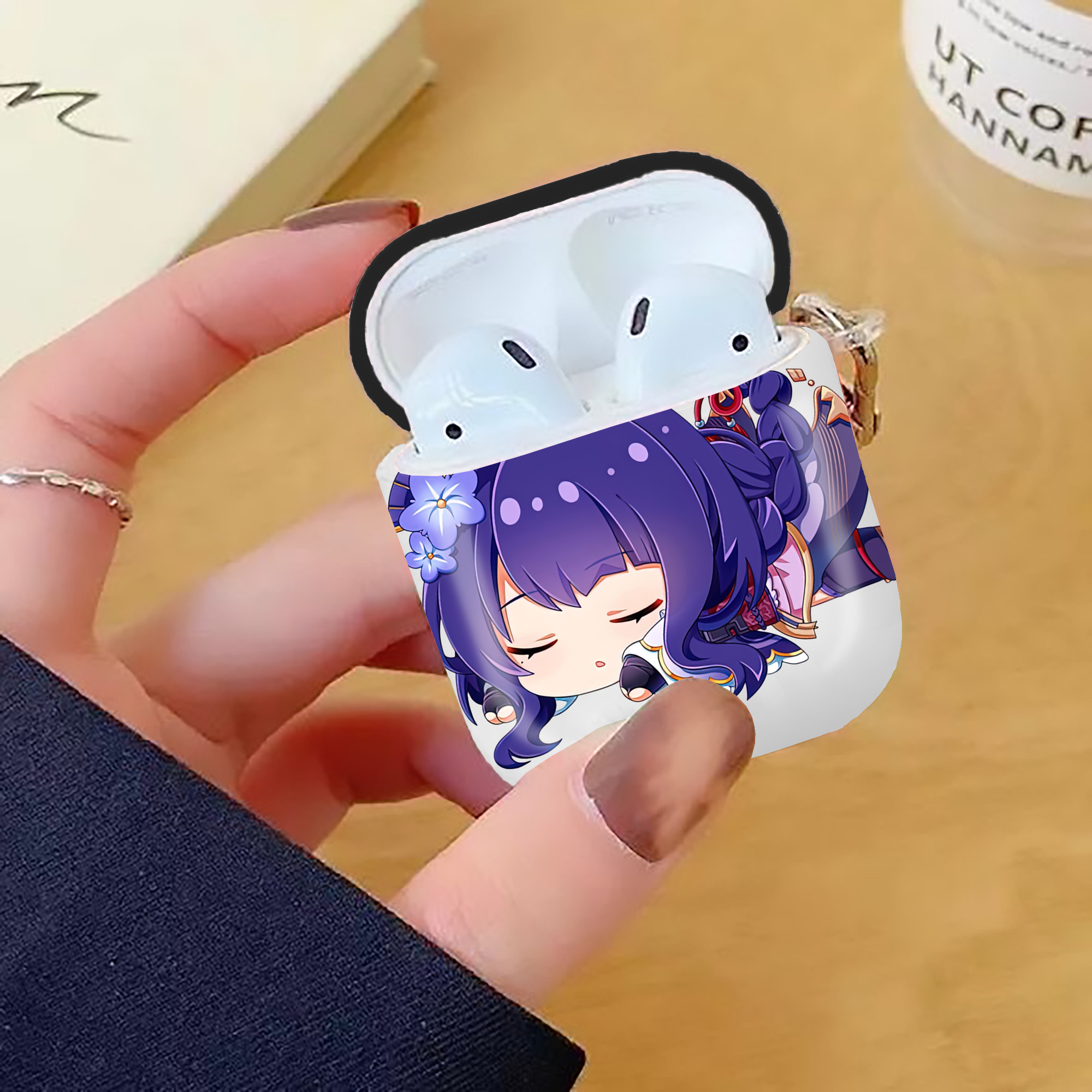 げんし神 雷電将軍 らいでんしょうぐん genshin Raiden Shogun AirPods 第2世代保護ケース ハードシェル ブラック 耐衝撃・防指紋・カラビナ付き