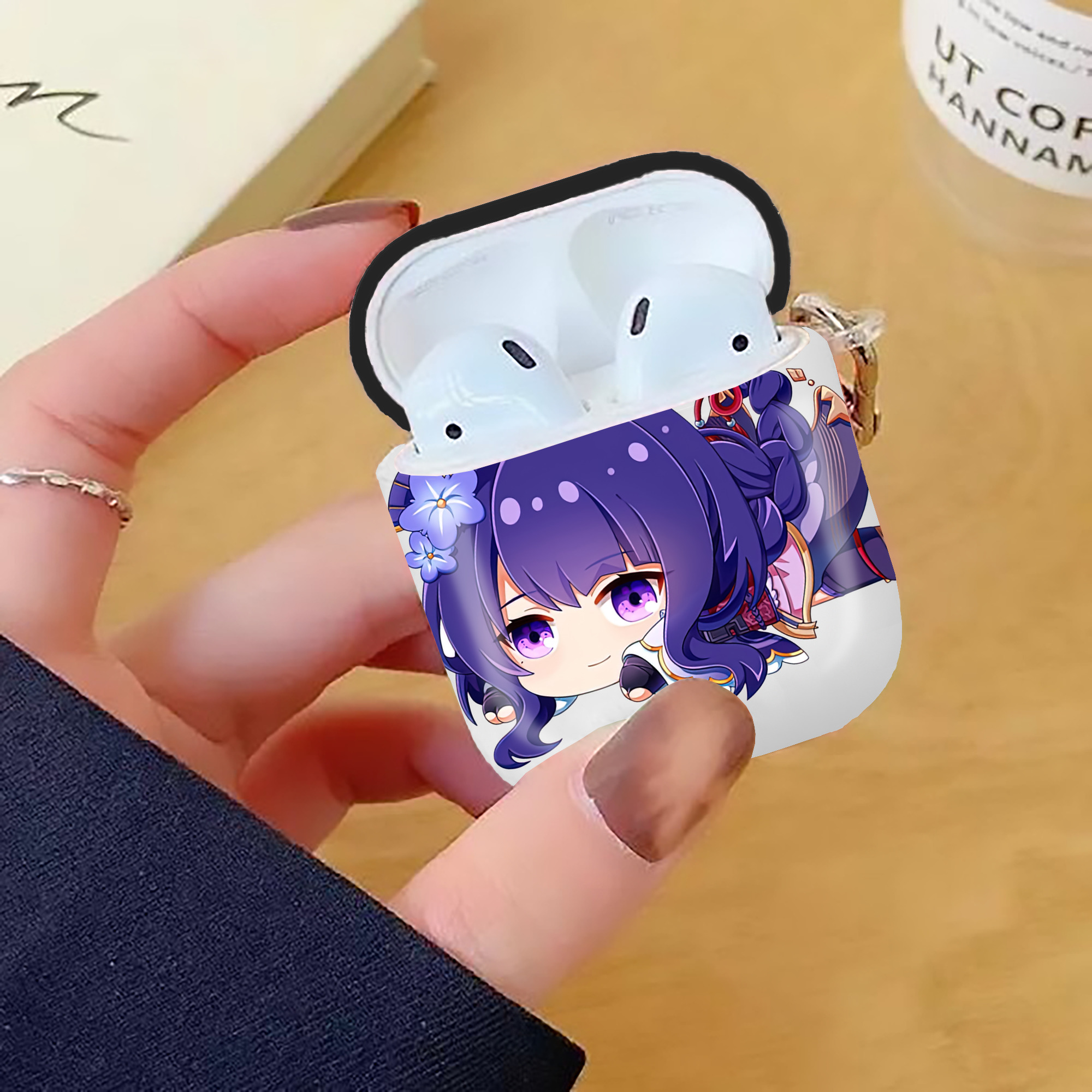 げんし神 雷電将軍 らいでんしょうぐん genshin Raiden Shogun AirPods 第2世代保護ケース ハードシェル ブラック 耐衝撃・防指紋・カラビナ付き