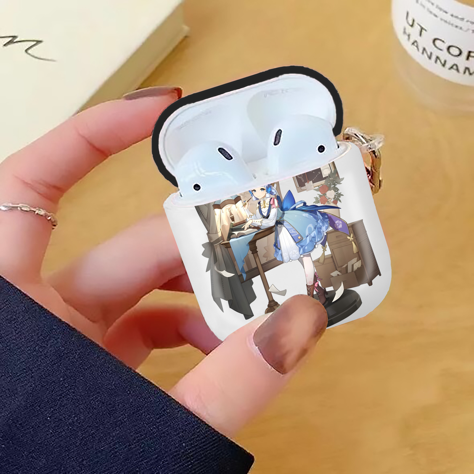 げんし神 神里綾華 神宮寺レン genshin Kamimiya Ren AirPods 第2世代保護ケース ハードシェル ブラック 耐衝撃・防指紋・カラビナ付き