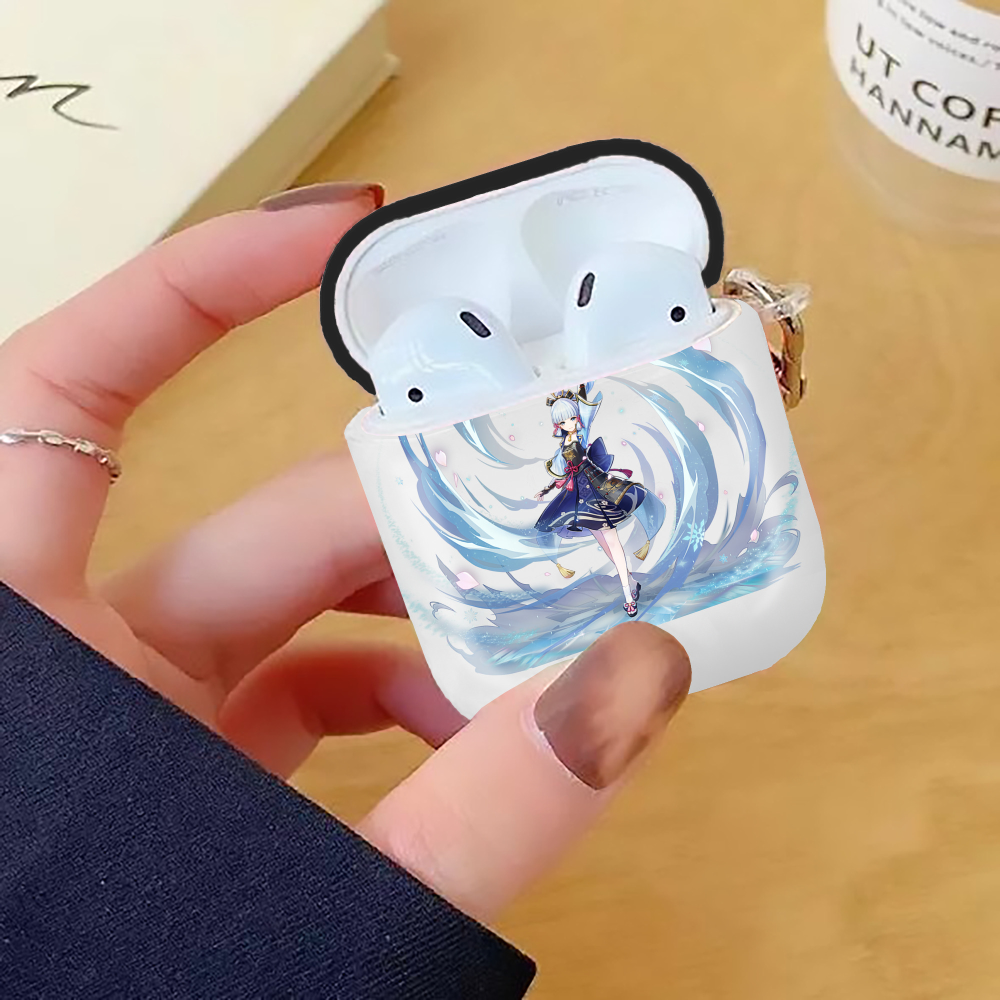 げんし神 神里綾華 神宮寺レン genshin Kamimiya Ren AirPods 第2世代保護ケース ハードシェル ブラック 耐衝撃・防指紋・カラビナ付き