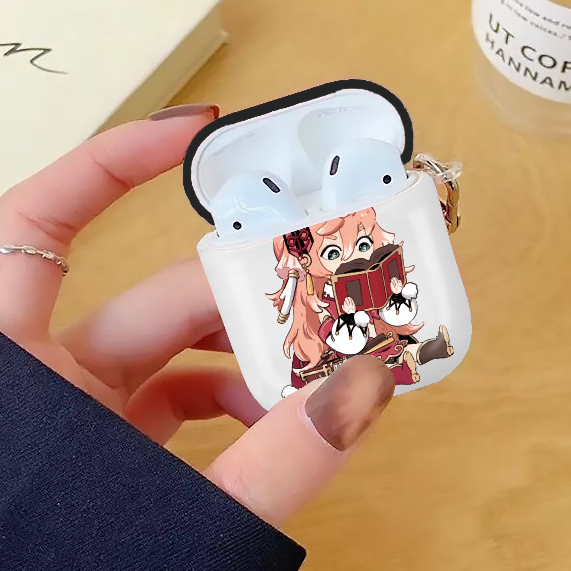 げんし神 ヤンフェイ genshin Yanfei AirPods 第2世代保護ケース ハードシェル ブラック 耐衝撃・防指紋・カラビナ付き