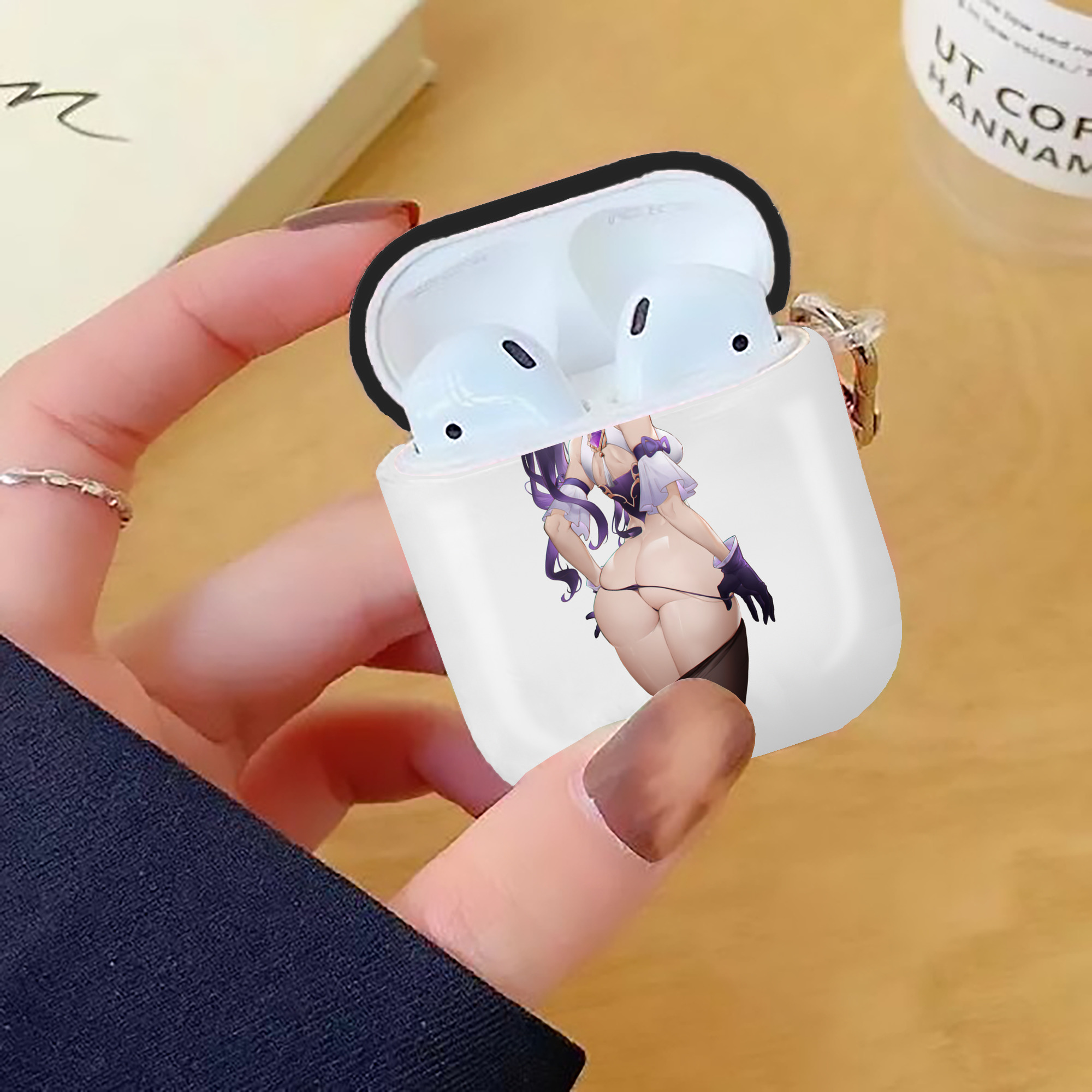げんし神 刻晴 こくせい genshin Kokusei AirPods 第2世代保護ケース ハードシェル ブラック 耐衝撃・防指紋・カラビナ付き