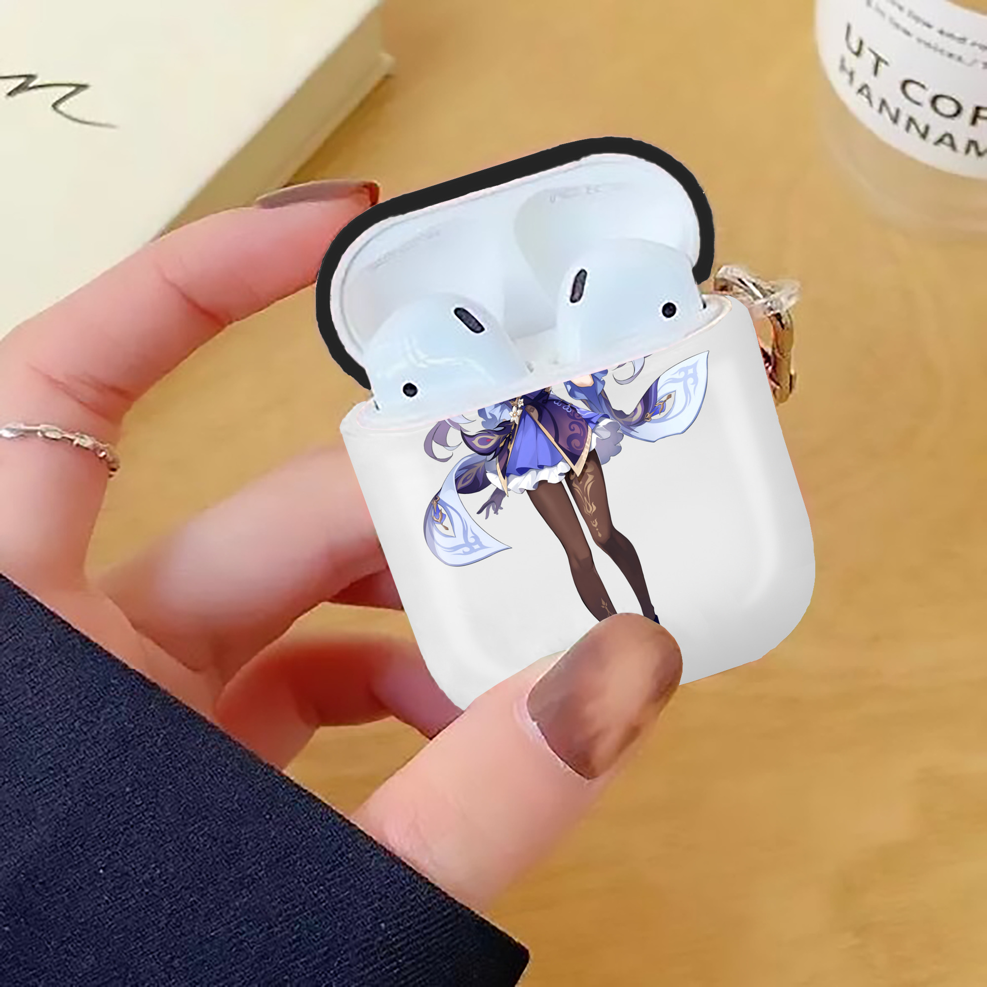 げんし神 刻晴 こくせい genshin Kokusei AirPods 第2世代保護ケース ハードシェル ブラック 耐衝撃・防指紋・カラビナ付き