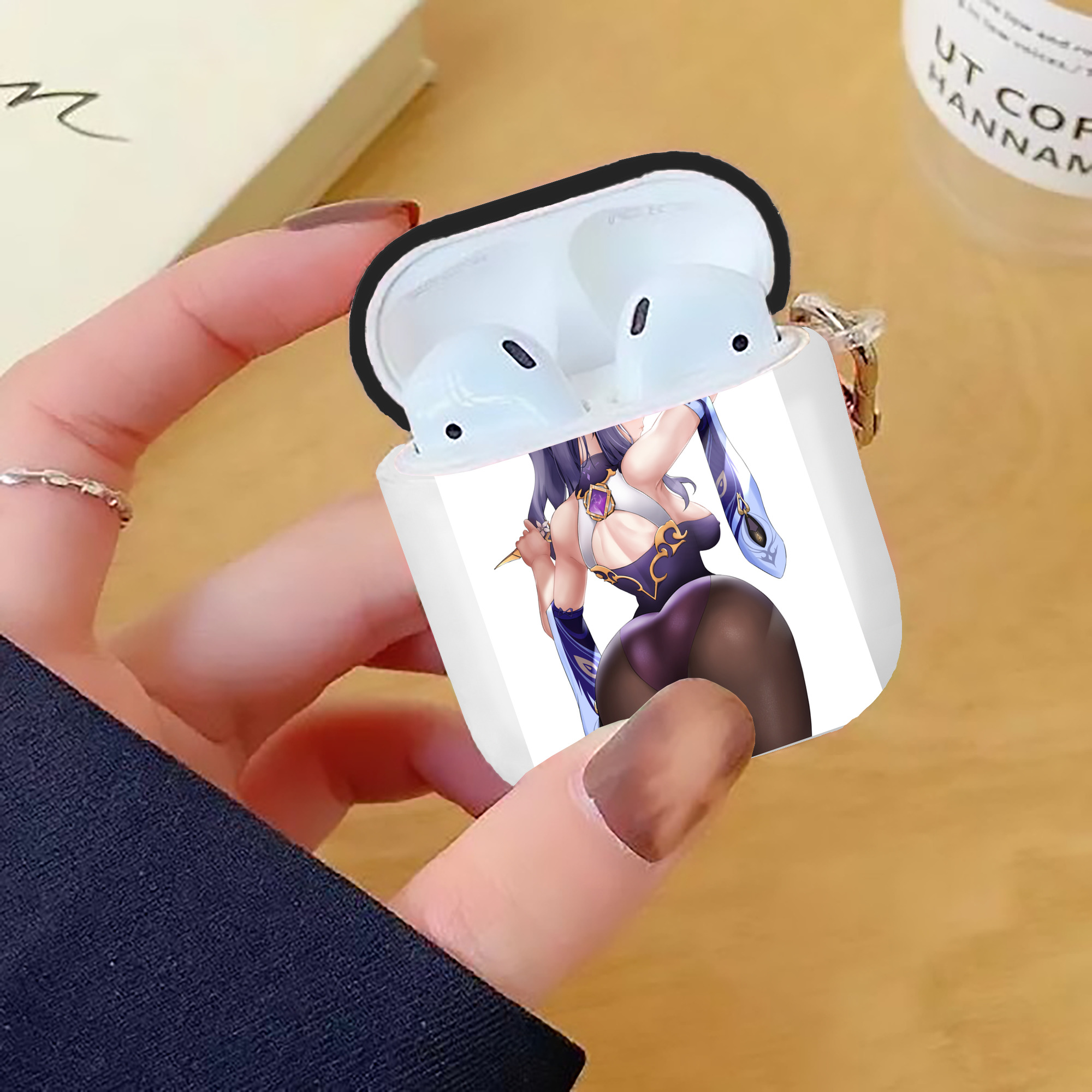 げんし神 刻晴 こくせい genshin Kokusei AirPods 第2世代保護ケース ハードシェル ブラック 耐衝撃・防指紋・カラビナ付き